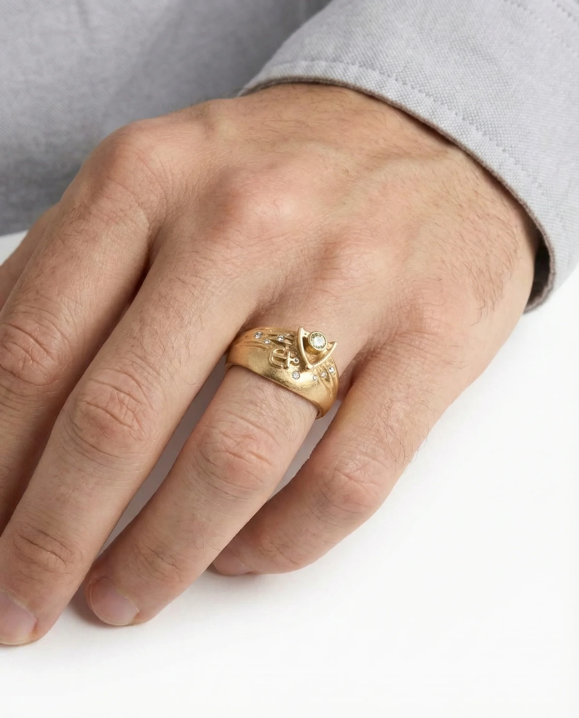 Organisk gypsyring med diamant (0.51 ct) i 14K guld strl. 22 / strl. 69 - Image 2