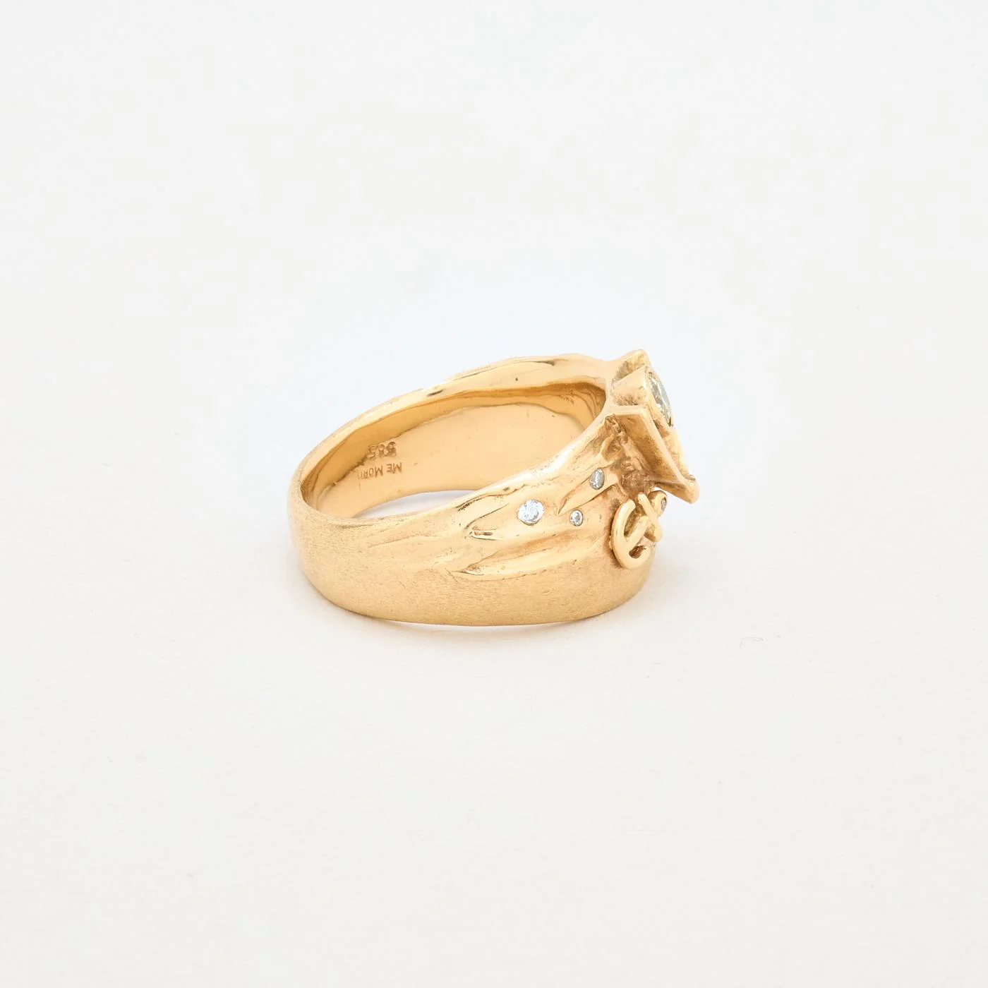 Organisk gypsyring med diamant (0.51 ct) i 14K guld strl. 22 / strl. 69 - Image 3