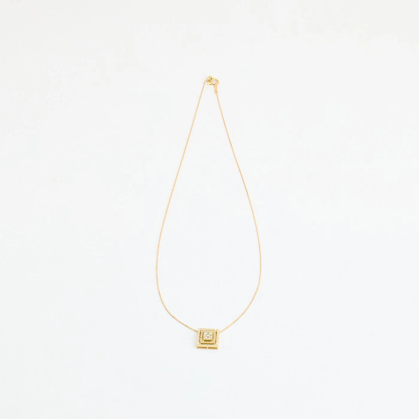Geometrisk Venezia Illusionhalsband med diamant (0.5 ct) i 18K guld, 45.5 cm, 3.05 g