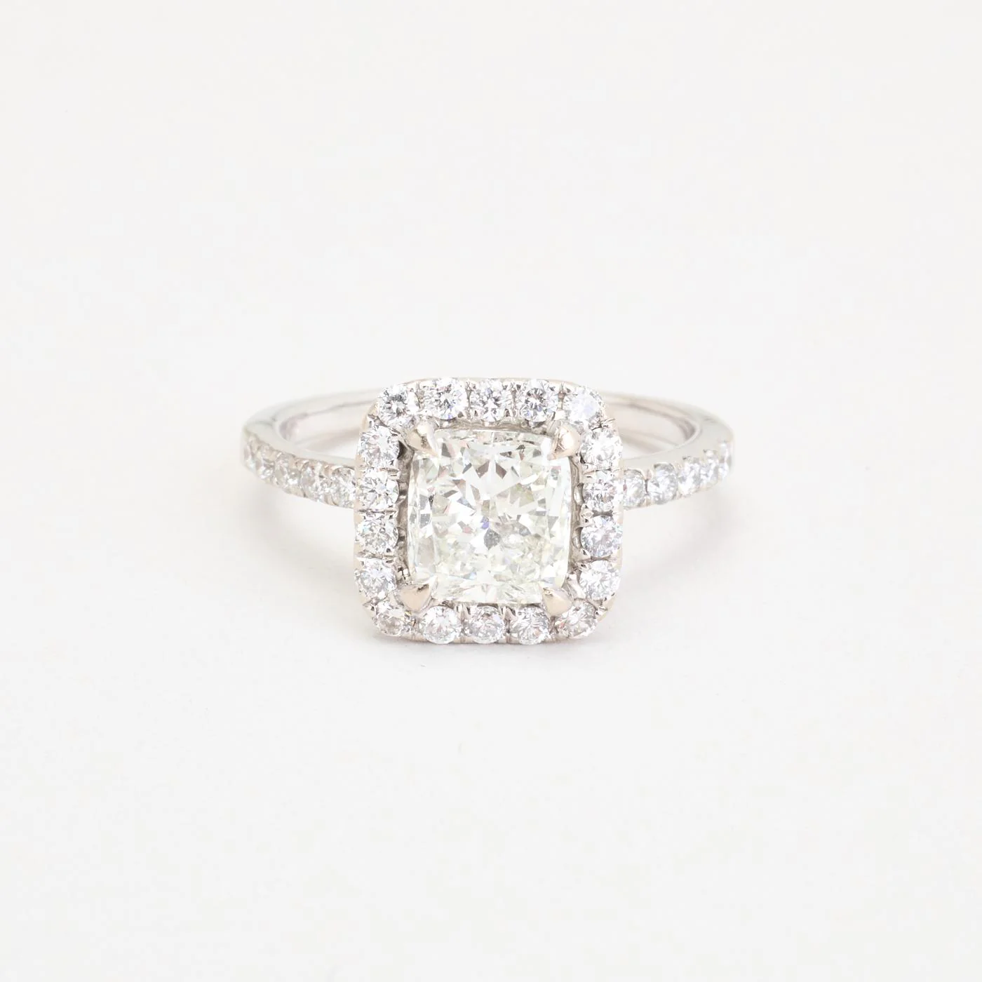 Haloring med diamant (1 ct) i 18K vitt guld strl. 16.9 / strl. 53