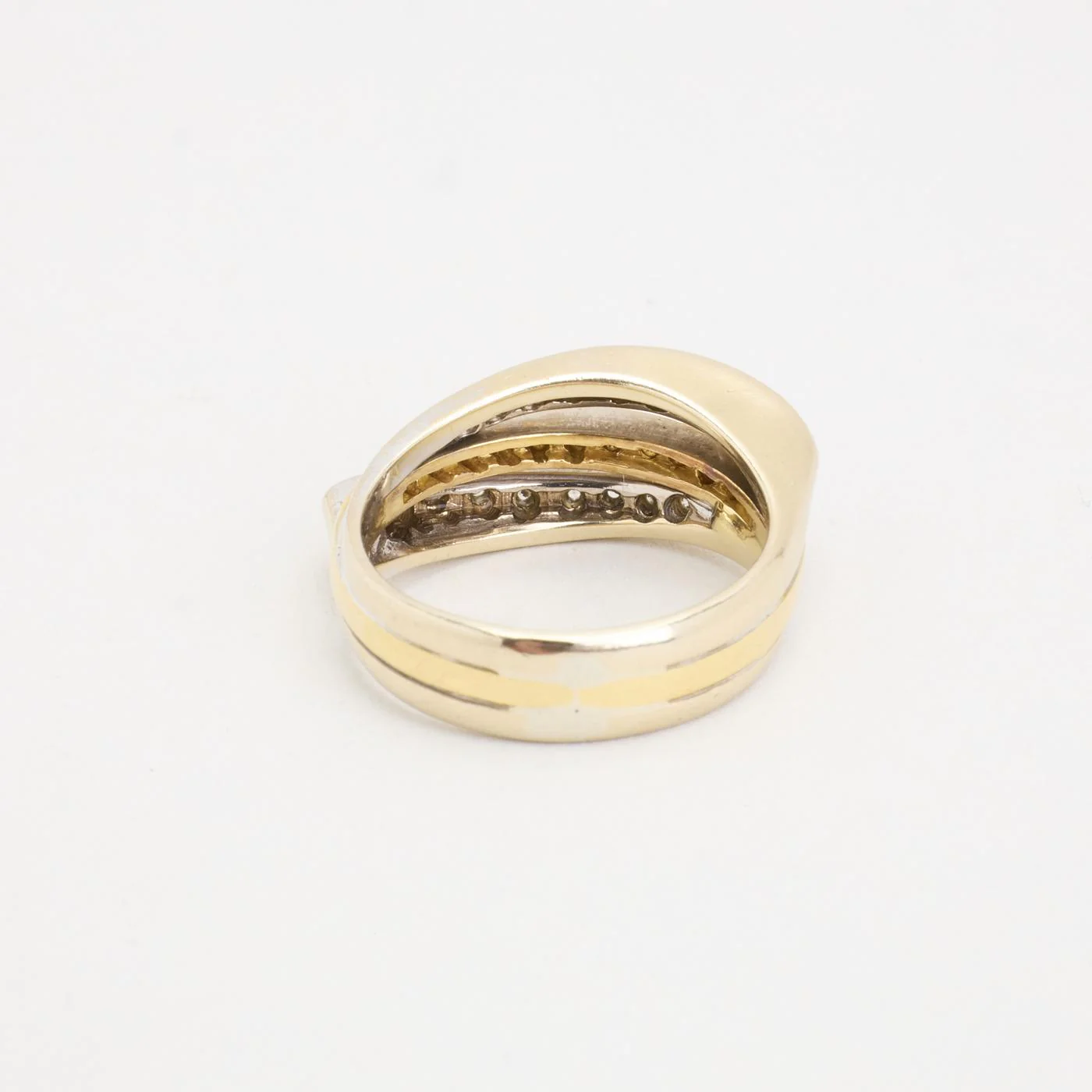 Crossover ring i 18K guld och vitt guld, med diamanter (0.14 ct), Str. 52 - Image 4