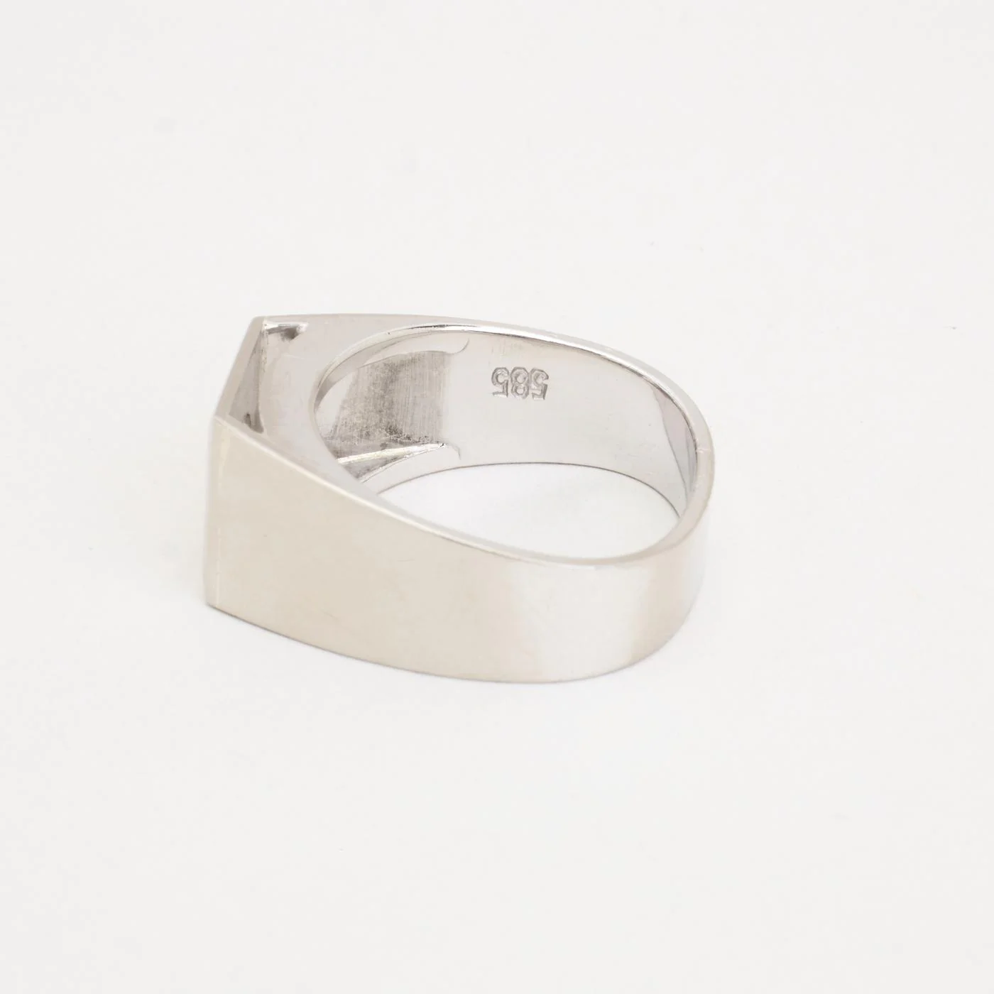 Signetstilring i 14K vitt guld, med en diamant (0,54 ct), Strl. 17.8 / strl. 56 - Image 4