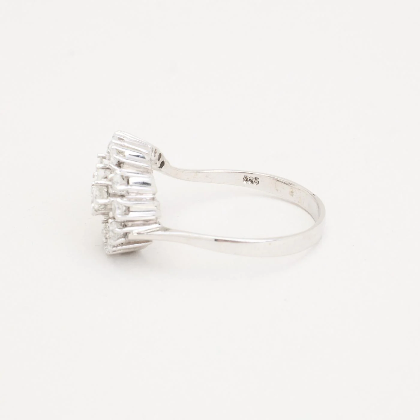 Cluster ring i 14K vitt guld med diamanter (0.85 ct), Str. 63 - Image 5