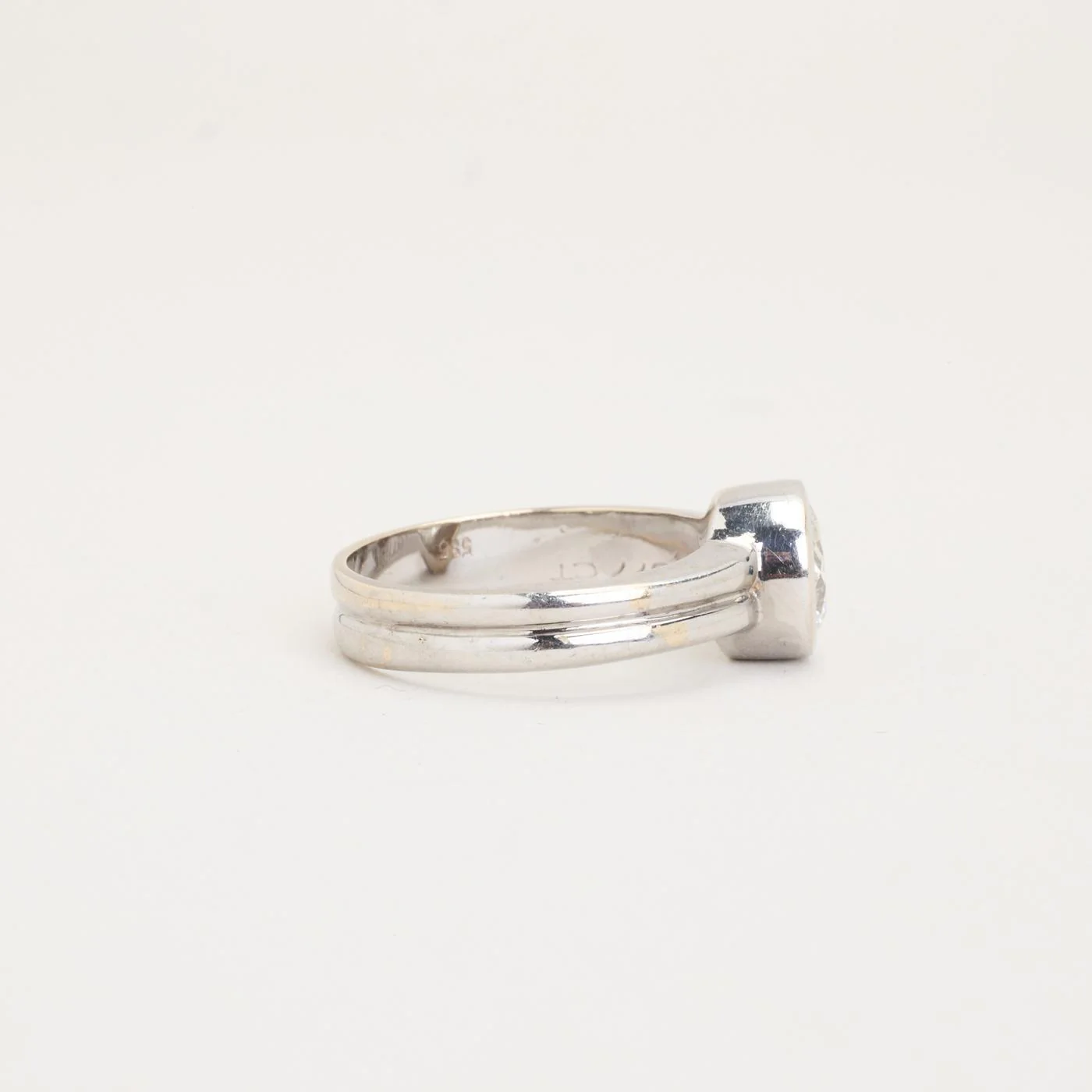 Solitärring med diamant (1.08 ct) i 14K vitt guld strl. 17.8 / strl. 56 - Image 3