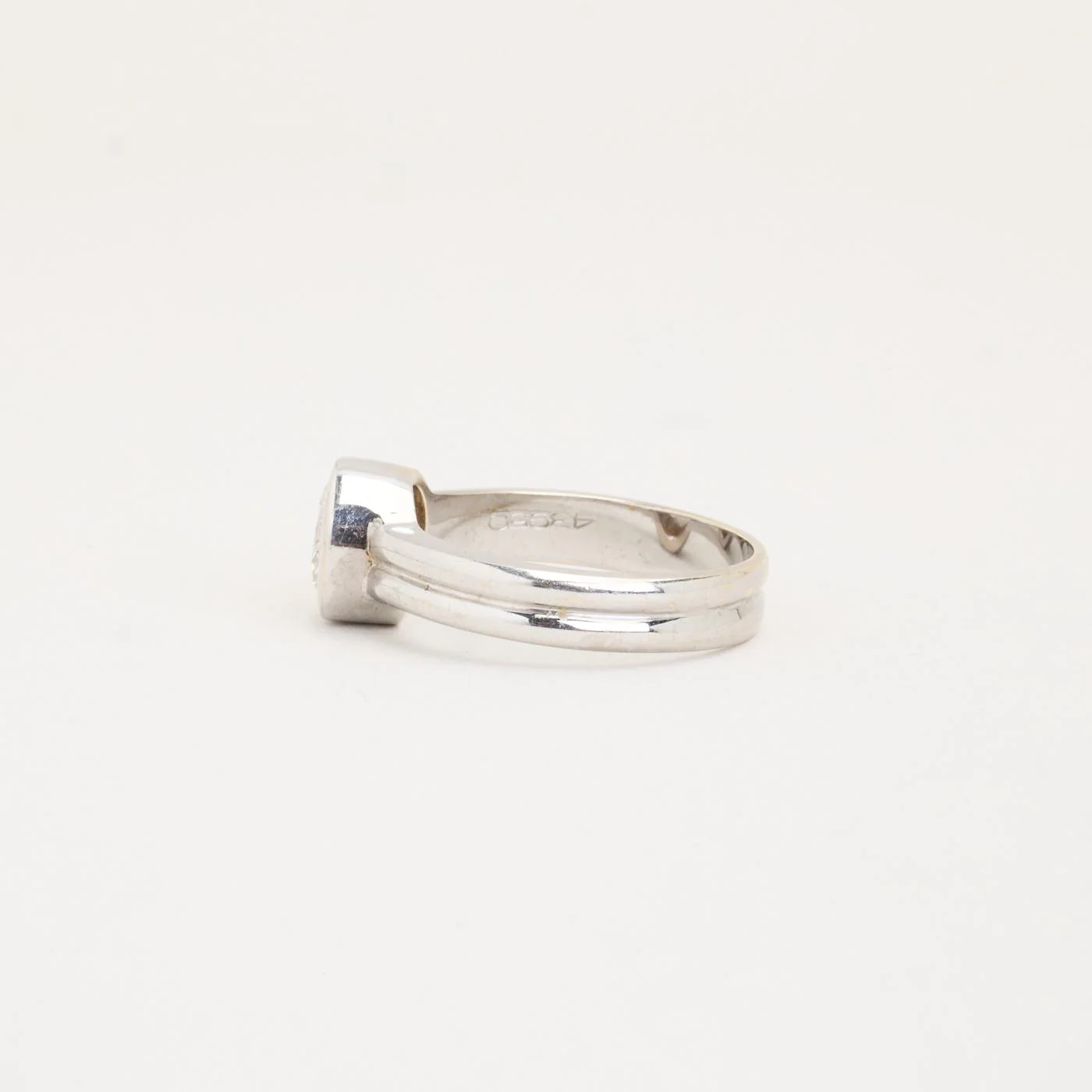 Solitärring med diamant (1.08 ct) i 14K vitt guld strl. 17.8 / strl. 56 - Image 5