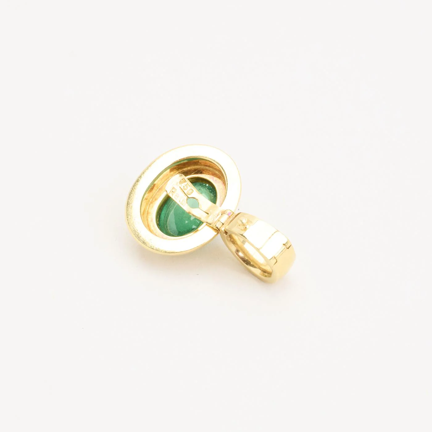 Hänge i 14K guld med grön cabochonslipad sten, 2,6 cm - Image 4