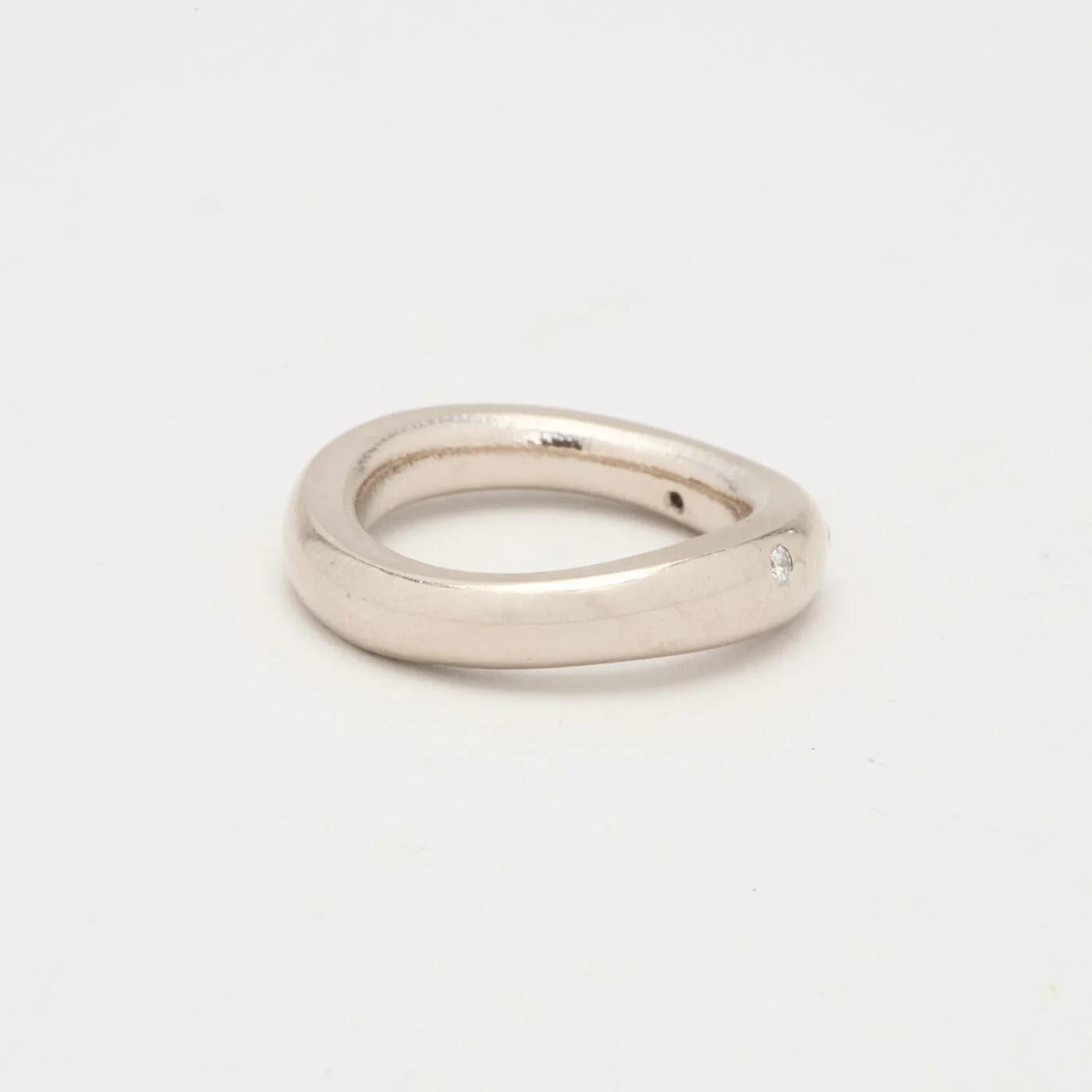Ole Lynggaard Love 4 band med diamant (0.05 ct) i 18K vitt guld strl. 16.6 / strl. 52 - Image 3