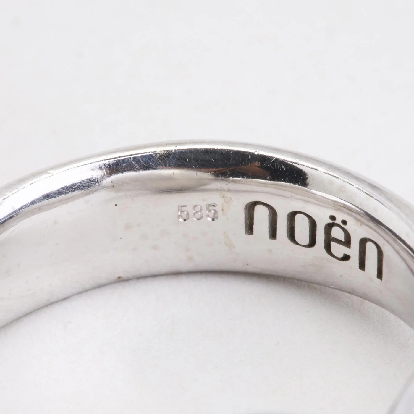 Noën solitärring med diamant (0.1 ct) i 14K vitt guld strl. 15.9 - 16.2 / strl. 50 - 51 - Image 6