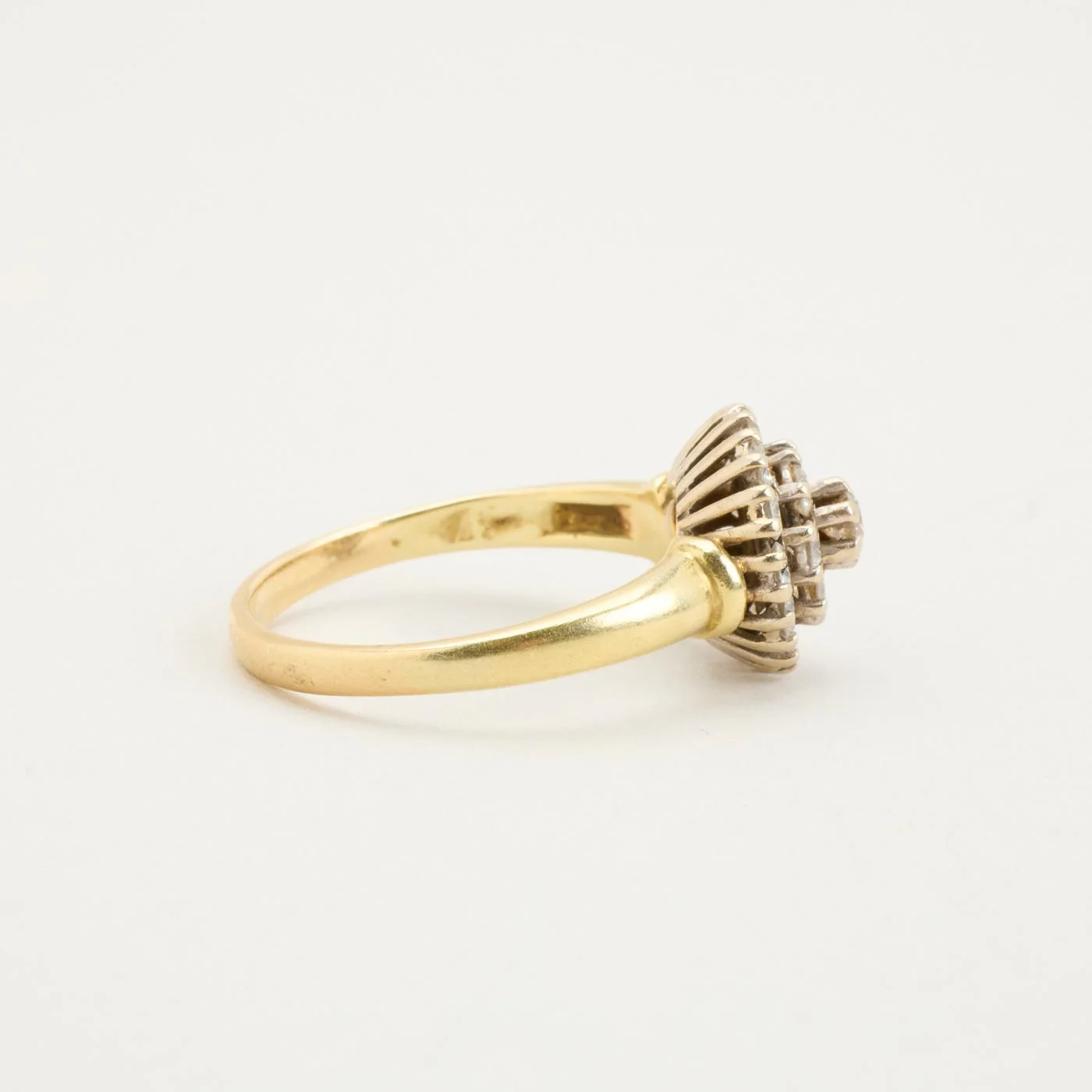 Illusion ring med diamant (0.7 ct) i 14K vitt guld strl. 19.1 / strl. 60 - Image 3