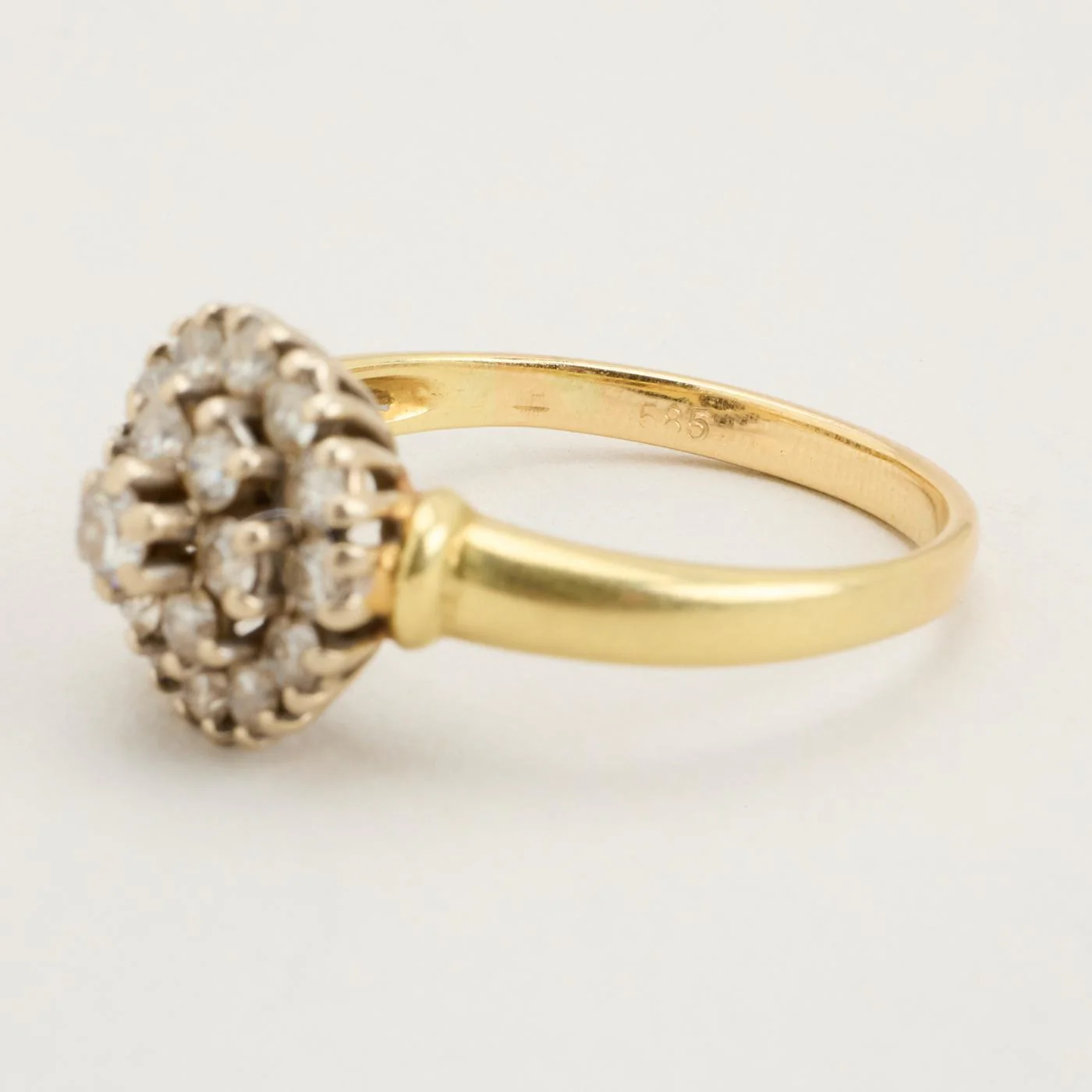 Illusion ring med diamant (0.7 ct) i 14K vitt guld strl. 19.1 / strl. 60 - Image 6