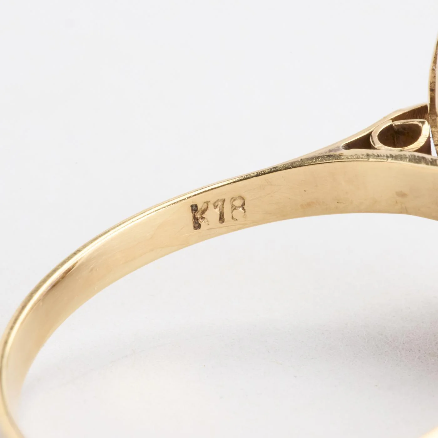 Cocktailring i 14K guld med en syntetisk safir strl. 19.1 / strl. 60 - Image 6