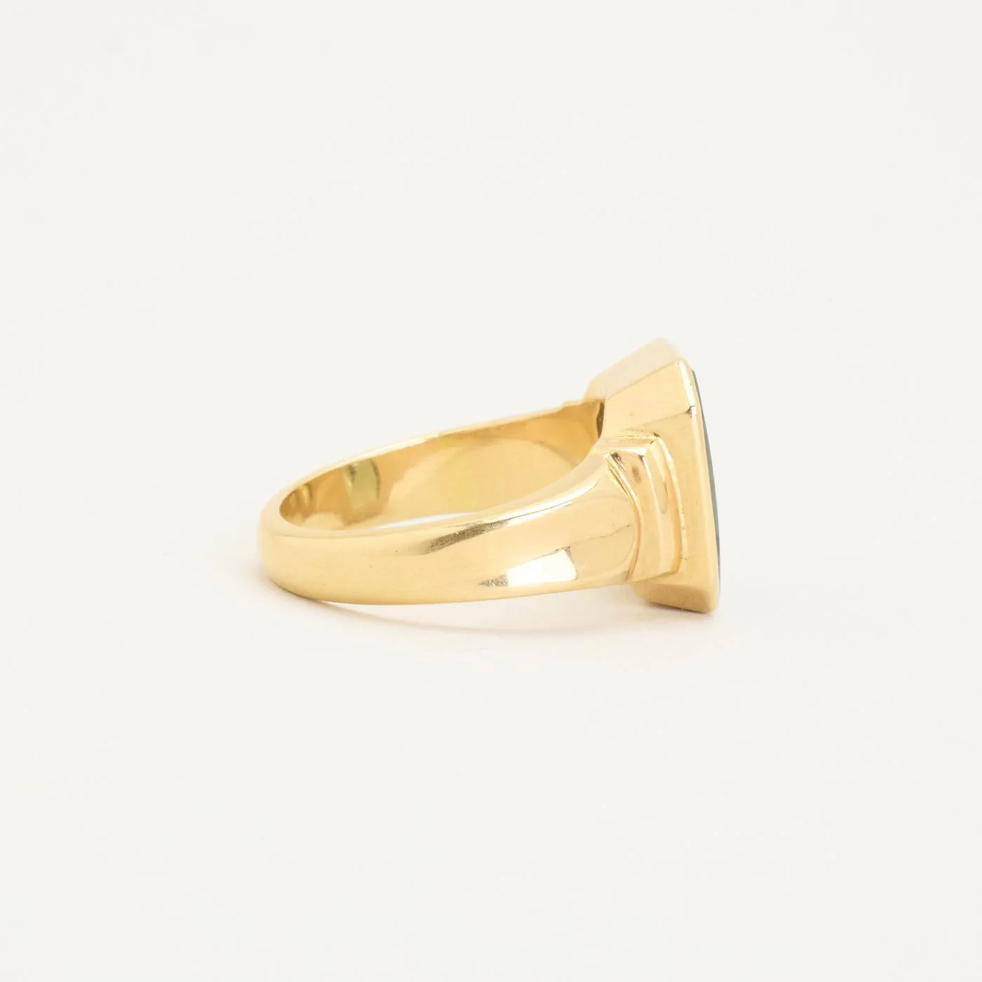 Signetring i 18K guld med en syntetisk spinell strl. 19.1 / strl. 60 - Image 3