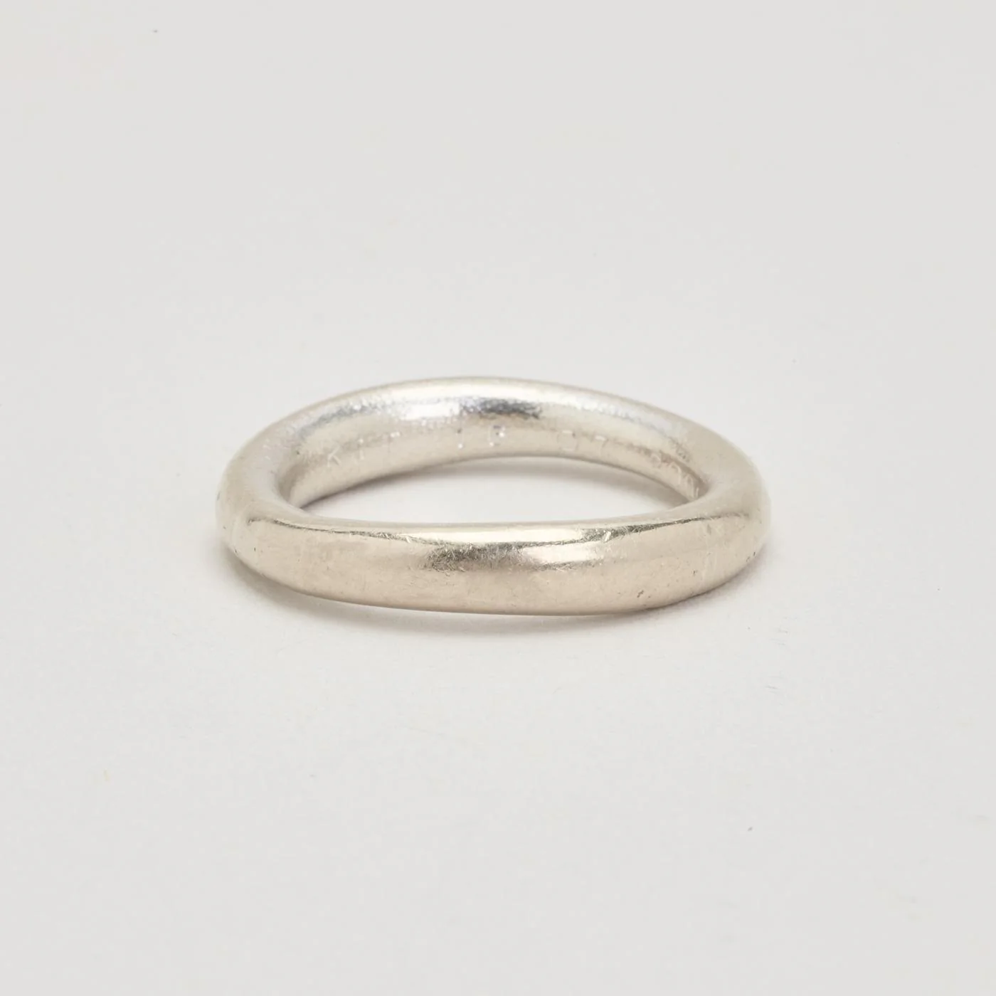 Ole Lynggaard Love ring band i 14K vitt guld strl. 20.7 / strl. 65