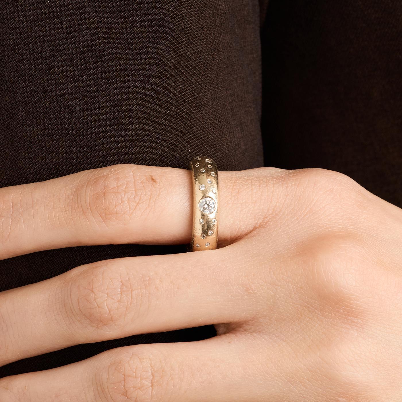 Vigselring med diamant (0.58 ct) i 14K guld strl. 16.6 / strl. 52 - Image 2