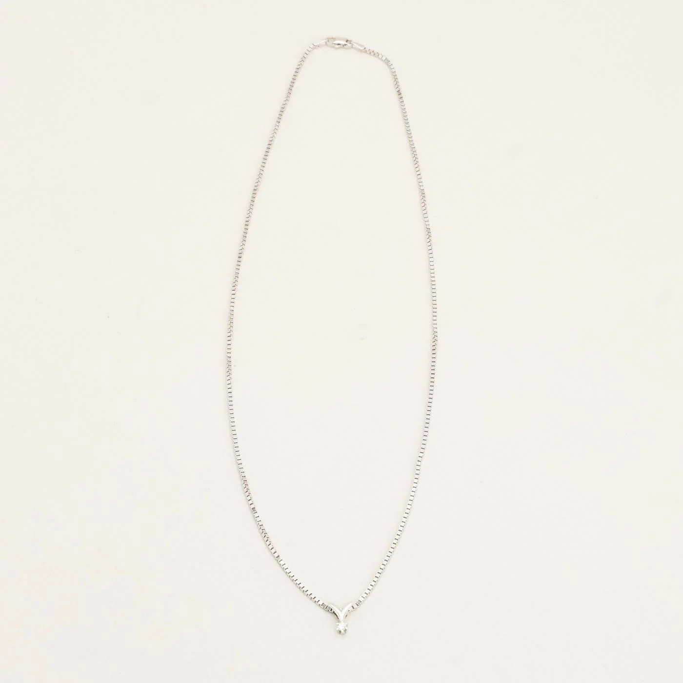 Venezia solitärhalsband med diamant (0.06 ct) i 14K vitt guld, 45.5 cm, 5.5 g
