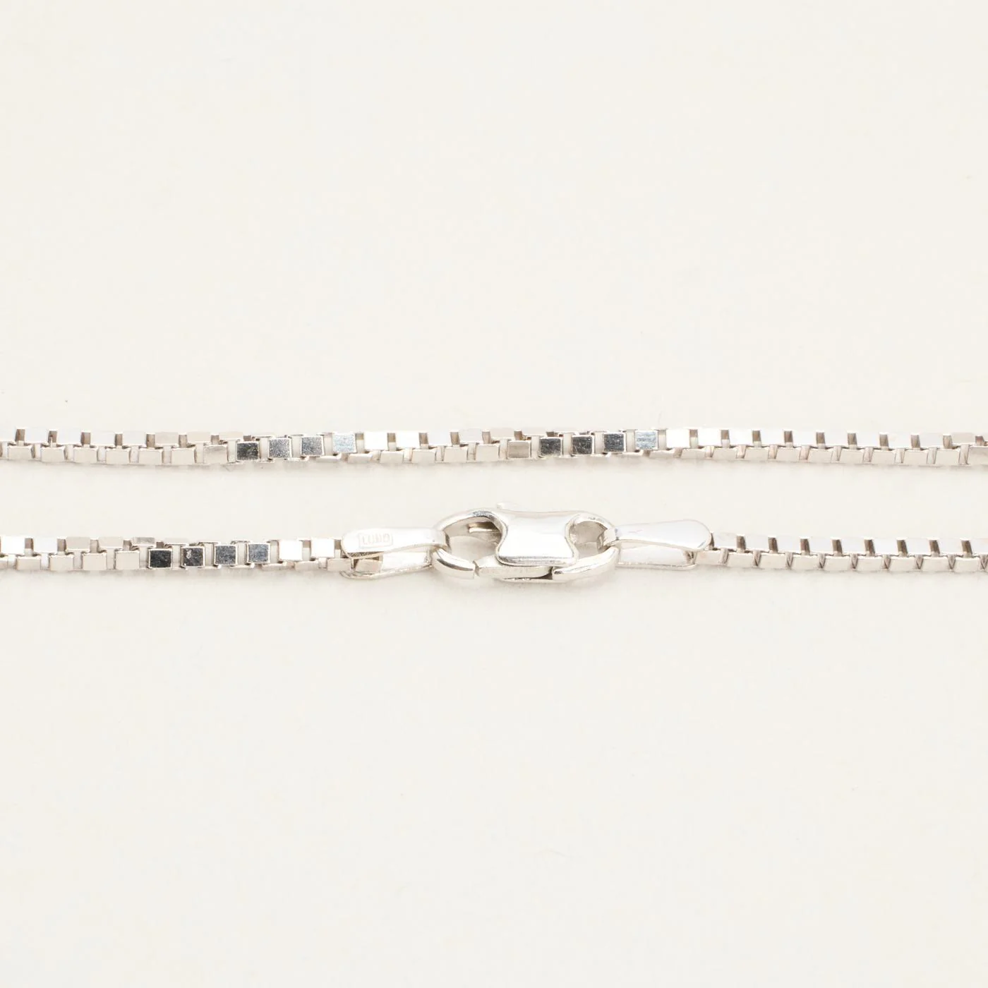 Venezia solitärhalsband med diamant (0.06 ct) i 14K vitt guld, 45.5 cm, 5.5 g - Image 6
