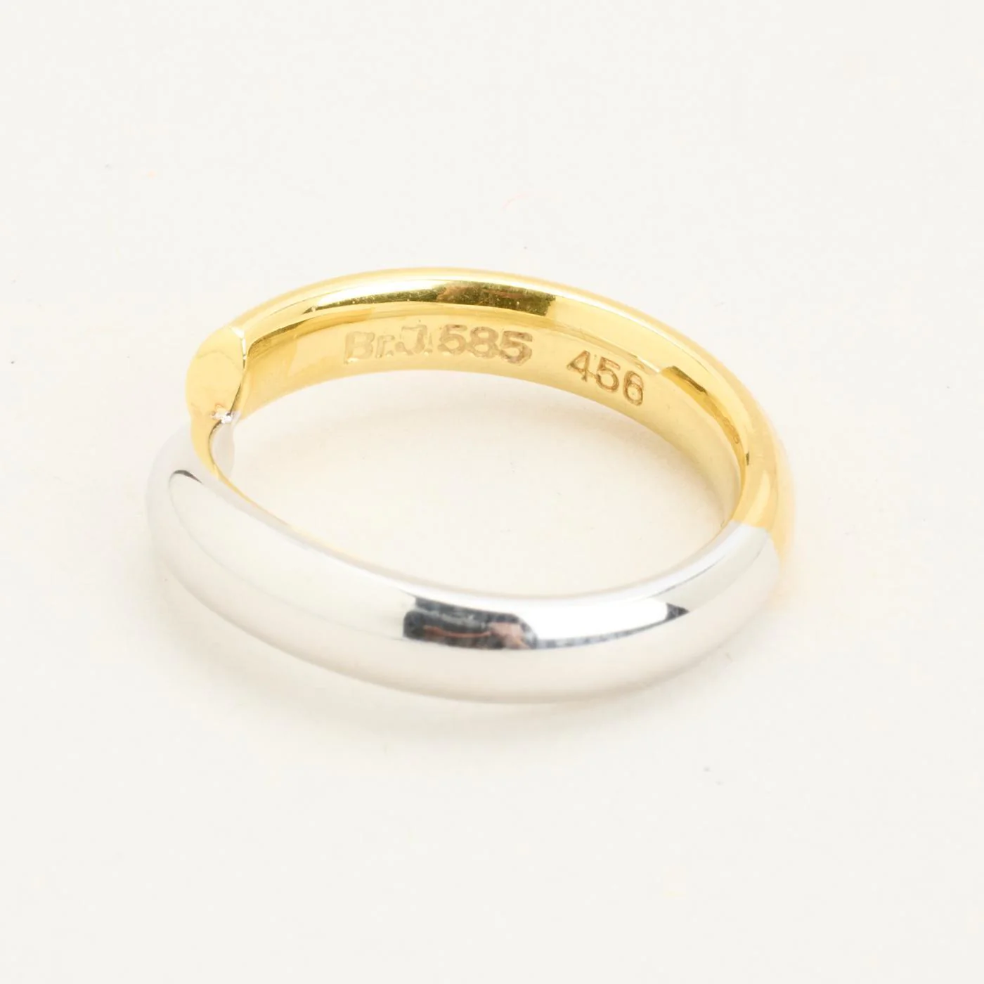 Crossoverring med diamant (0.04 ct) i 14K guld och vitt guld strl. 16.9 / strl. 53 - Image 6