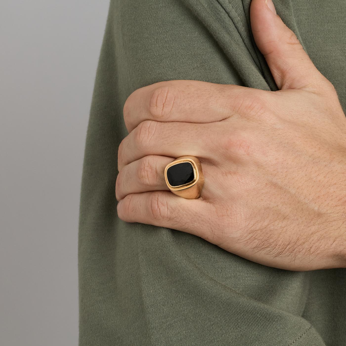 Signetring i 14K guld med en onyx strl. 21.3 / strl. 67 - Image 2