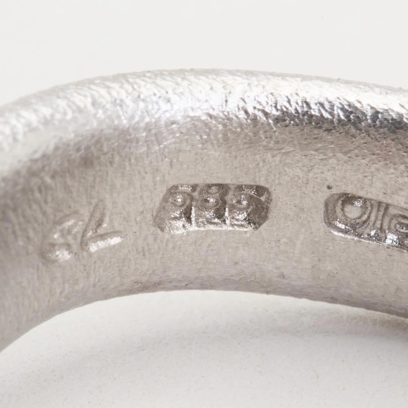 Ole Lynggaard Love nr 6 band i 14K vitt guld strl. 17.2 / strl. 54 - Image 7
