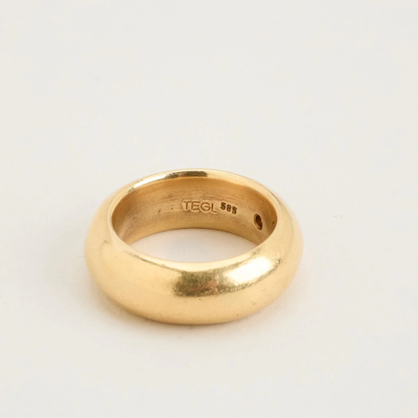 Vigselring med diamant (0.09 ct) i 14K guld strl. 16.9 / strl. 53 - Image 6