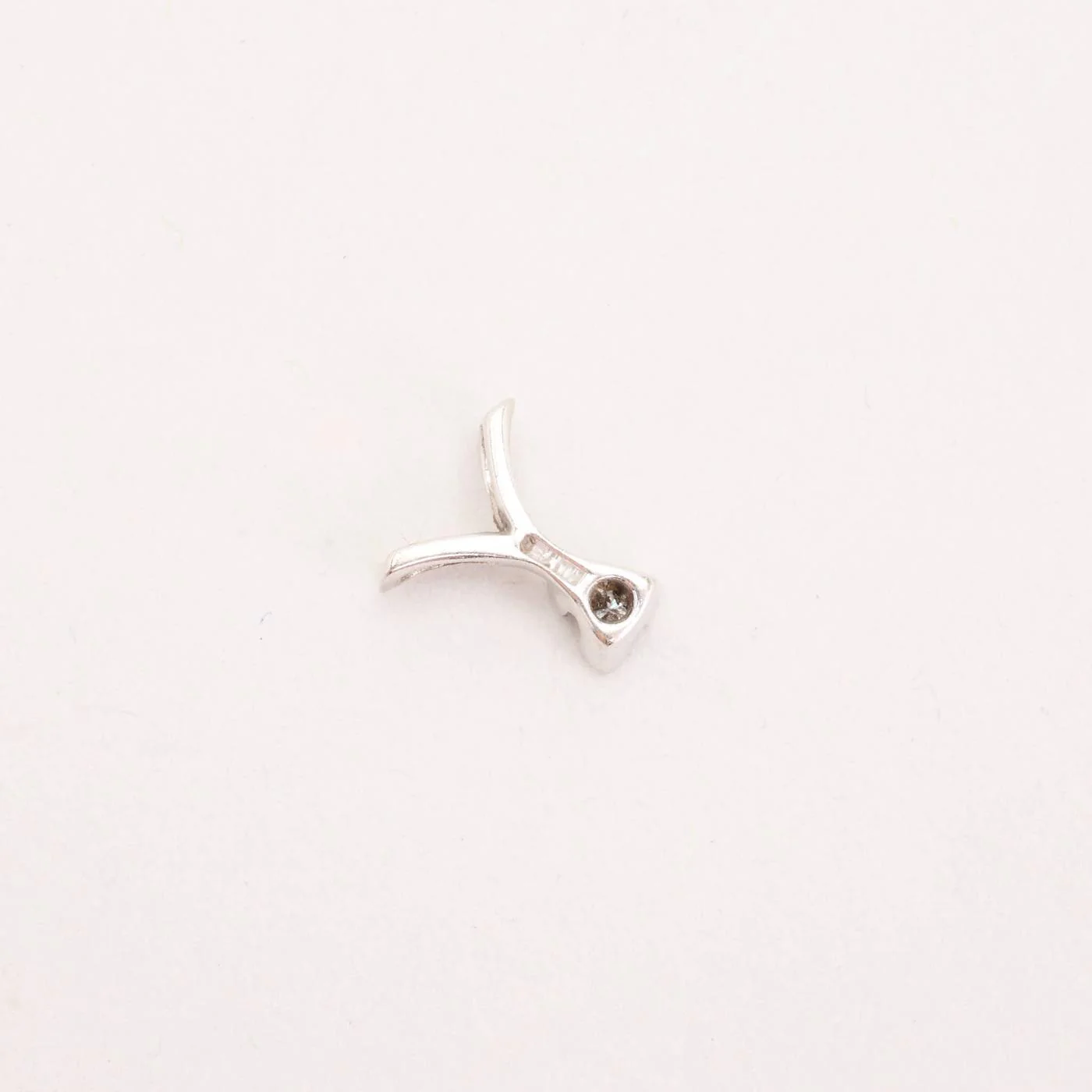 Solitärhänge med diamant (0.01 ct) i 14K vitt guld, 0.9 cm, 0.62 g - Image 2