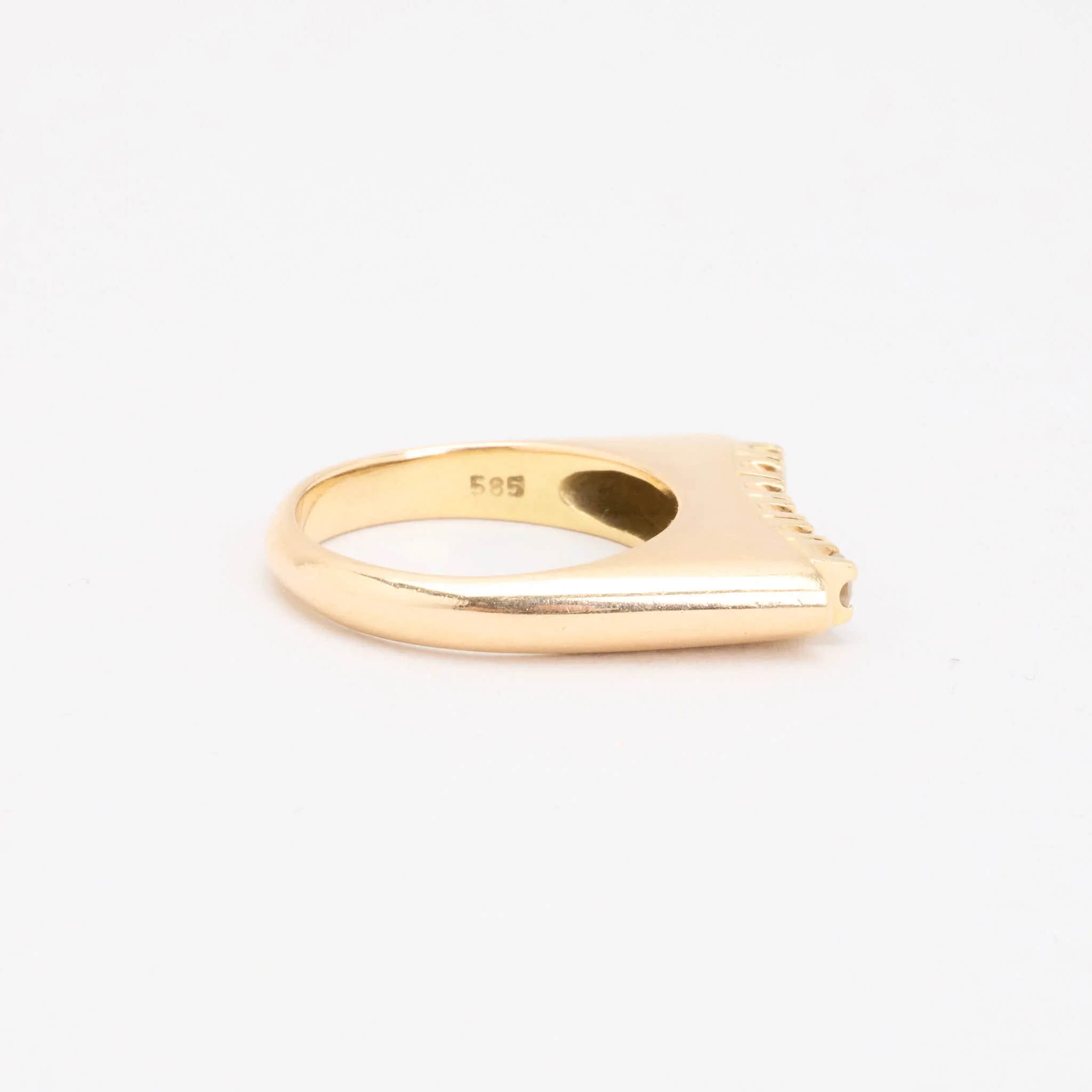 Signetring med diamant (0.54 ct) i 14K guld strl. 17.2 / strl. 54 - Image 2