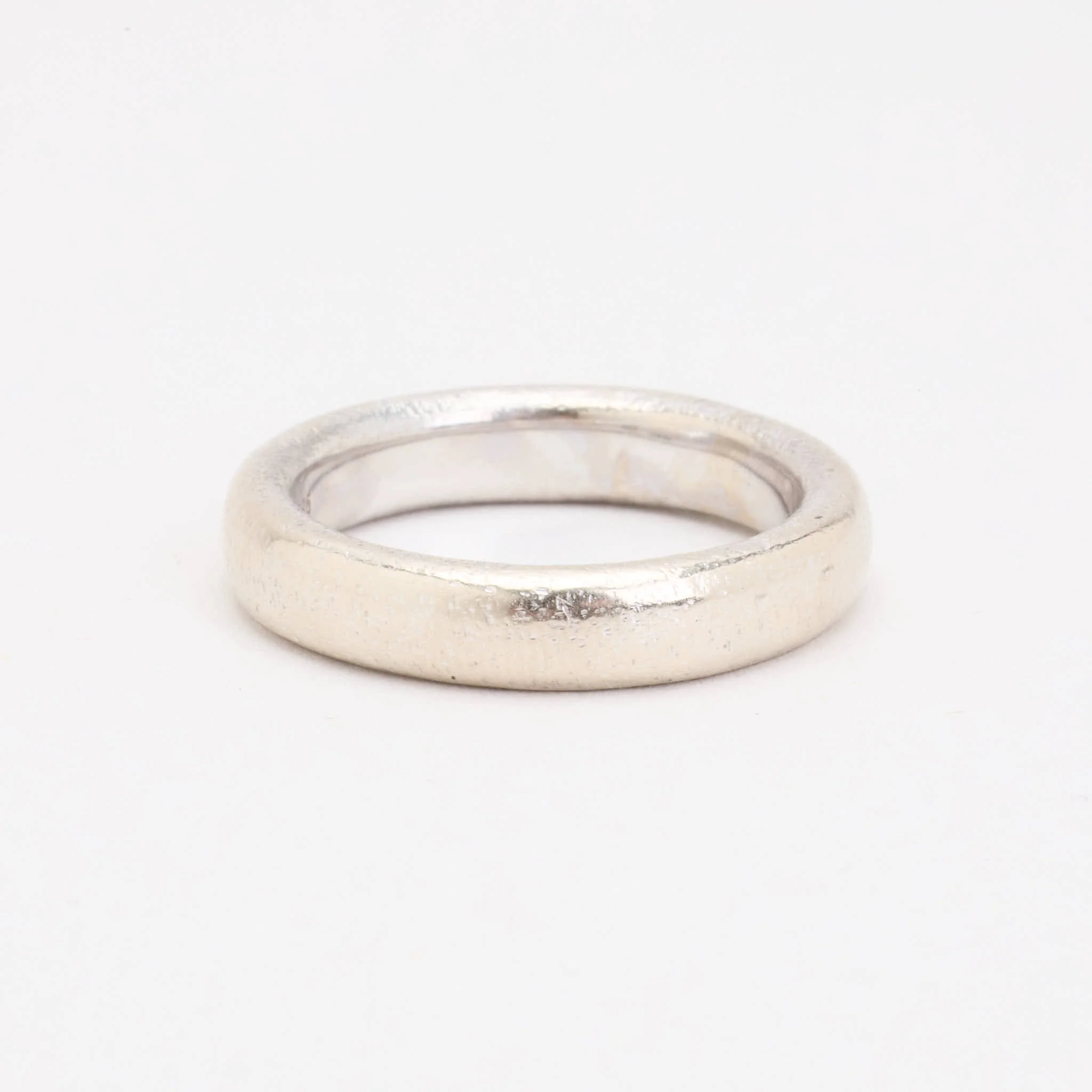 Matt vigselring i 14K vitt guld strl. 19.4 / strl. 61 - Image 2