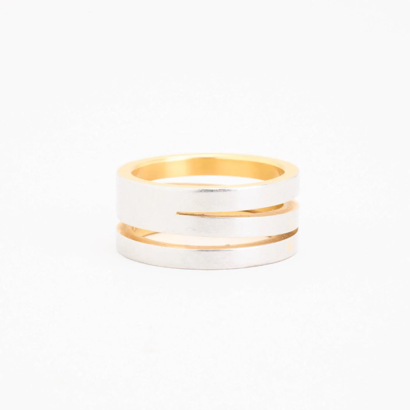 Band i 18K guld och vitt guld strl. 18.1 - 18.5 / strl. 57 - 58 - Image 2