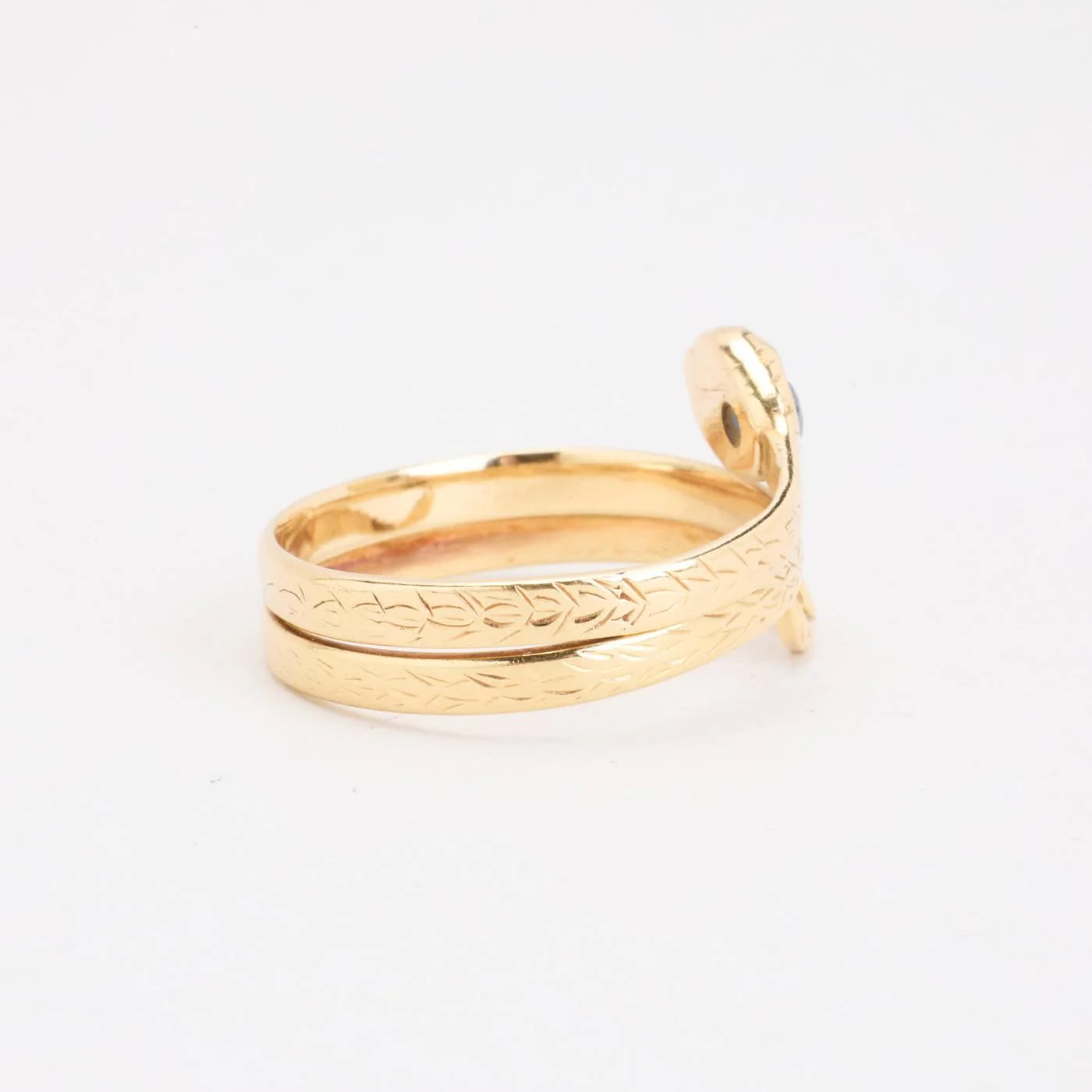 Ormring i 14K guld med en syntetisk safir strl. 20.4 / strl. 64 - Image 2