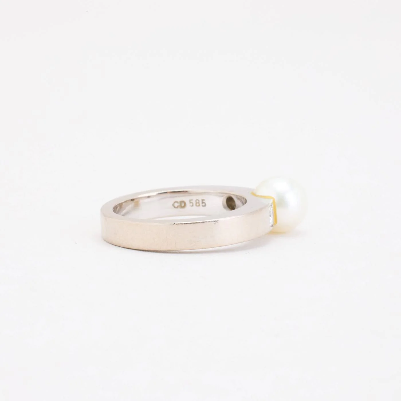 Pärlring med diamant (0.08 ct) i 14K vitt guld med en pärla strl. 15.9 / strl. 50 - Image 2