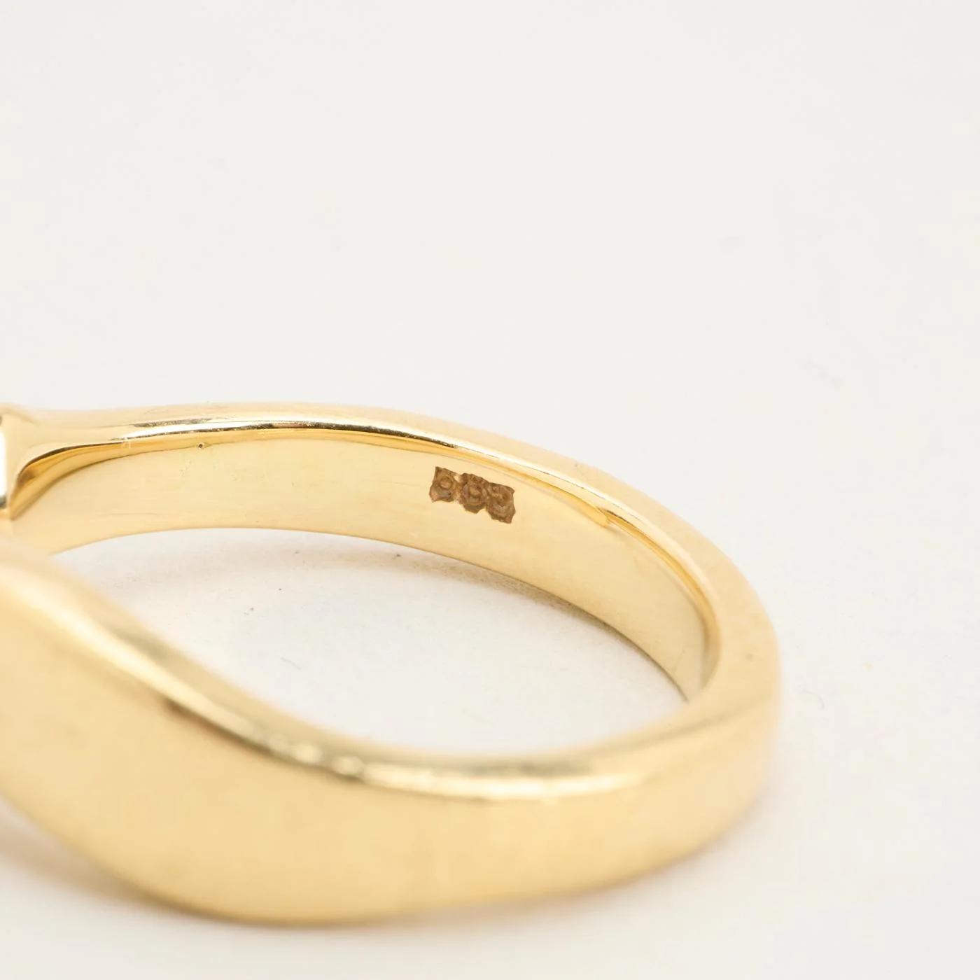 Crossoverring med diamant (0.1 ct) i 14K guld strl. 15.9 / strl. 50 - Image 5