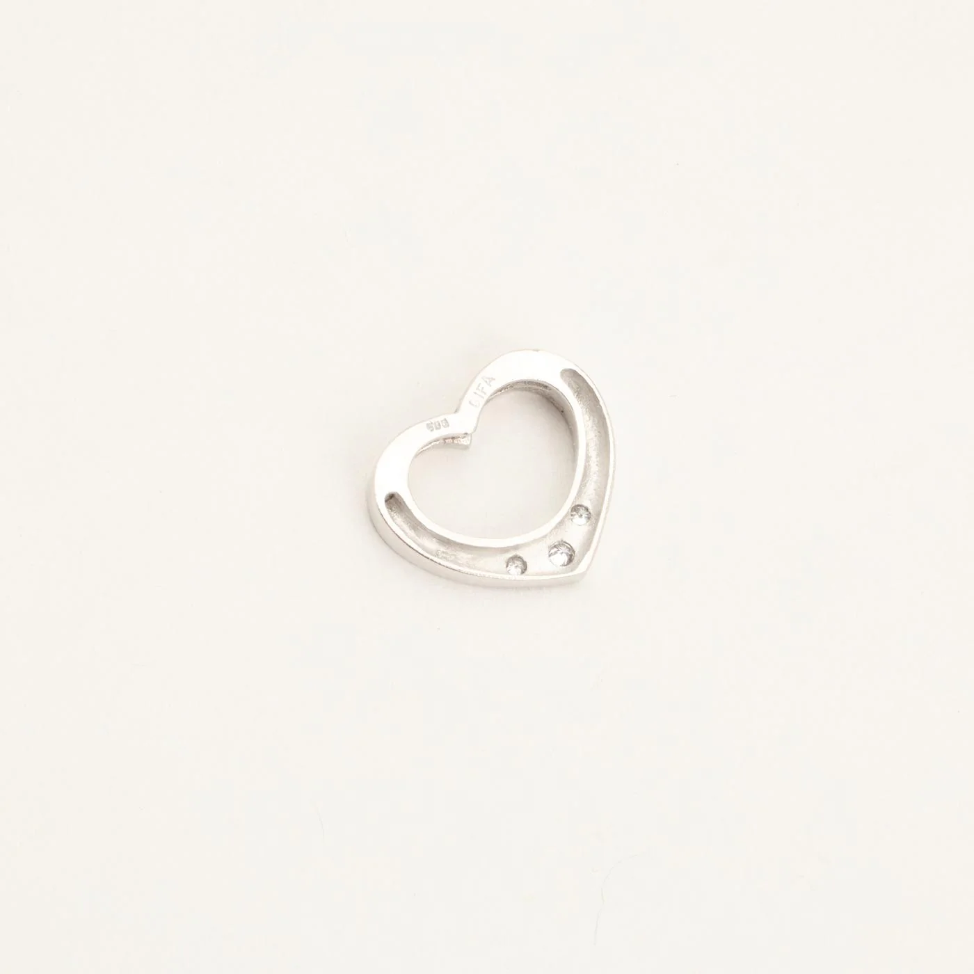Hjärthänge med diamant (0.05 ct) i 14K vitt guld, 1.4 cm, 2.62 g - Image 2