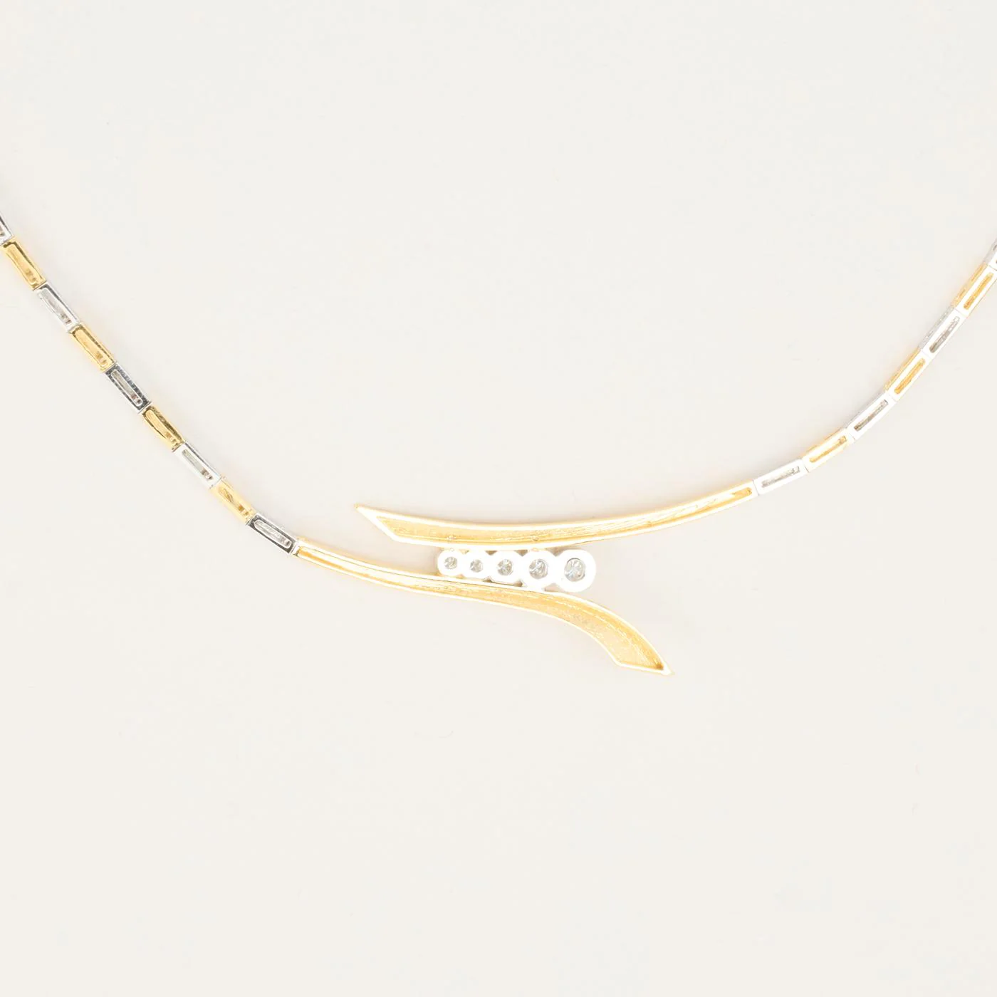 Collier med diamant (0.2 ct) i 14K guld och vitt guld, 44.5 cm, 13.21 g - Image 4