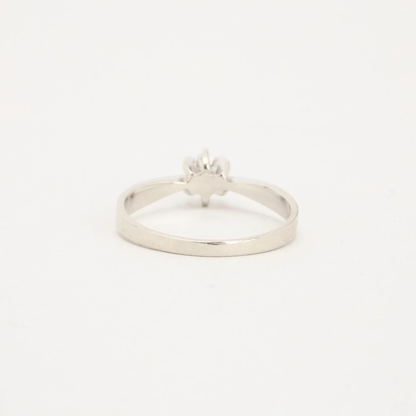 Solitärring med diamant (0.16 ct) i 14K vitt guld strl. 17.5 / strl. 55 - Image 3