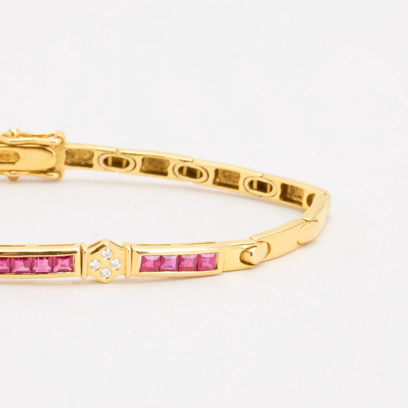 Armband med diamant (0.06 ct) i 18K guld med en rubin, 18.5 cm, 11.19 g - Image 2
