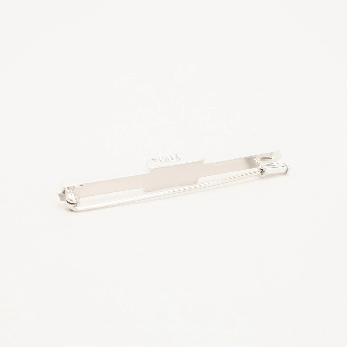 Brosch med diamant (0.14 ct) i 14K vitt guld, 5.8 cm, 4.48 g - Image 2