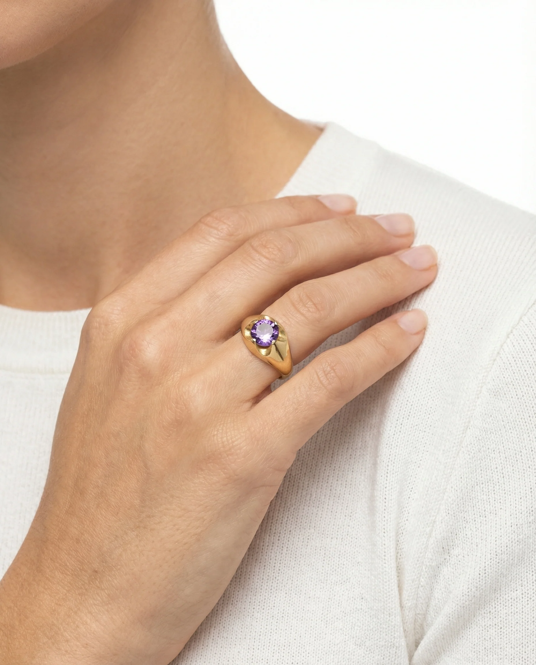 Signetring i 14K guld med en syntetisk safir strl. 17.5 / strl. 55 - Image 2