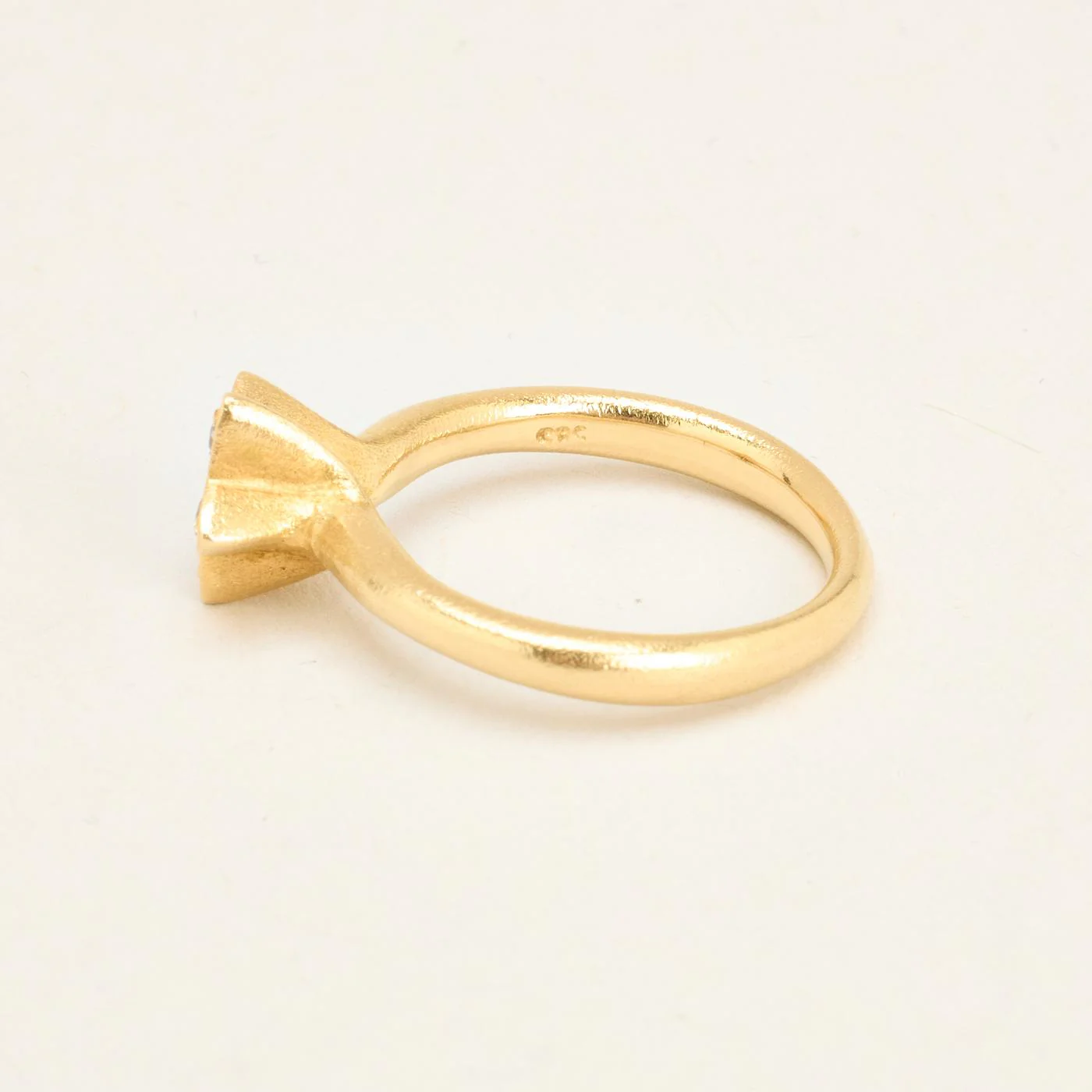 Illusion ring med diamant (0.13 ct) i 14K guld strl. 18.5 / strl. 58 - Image 6