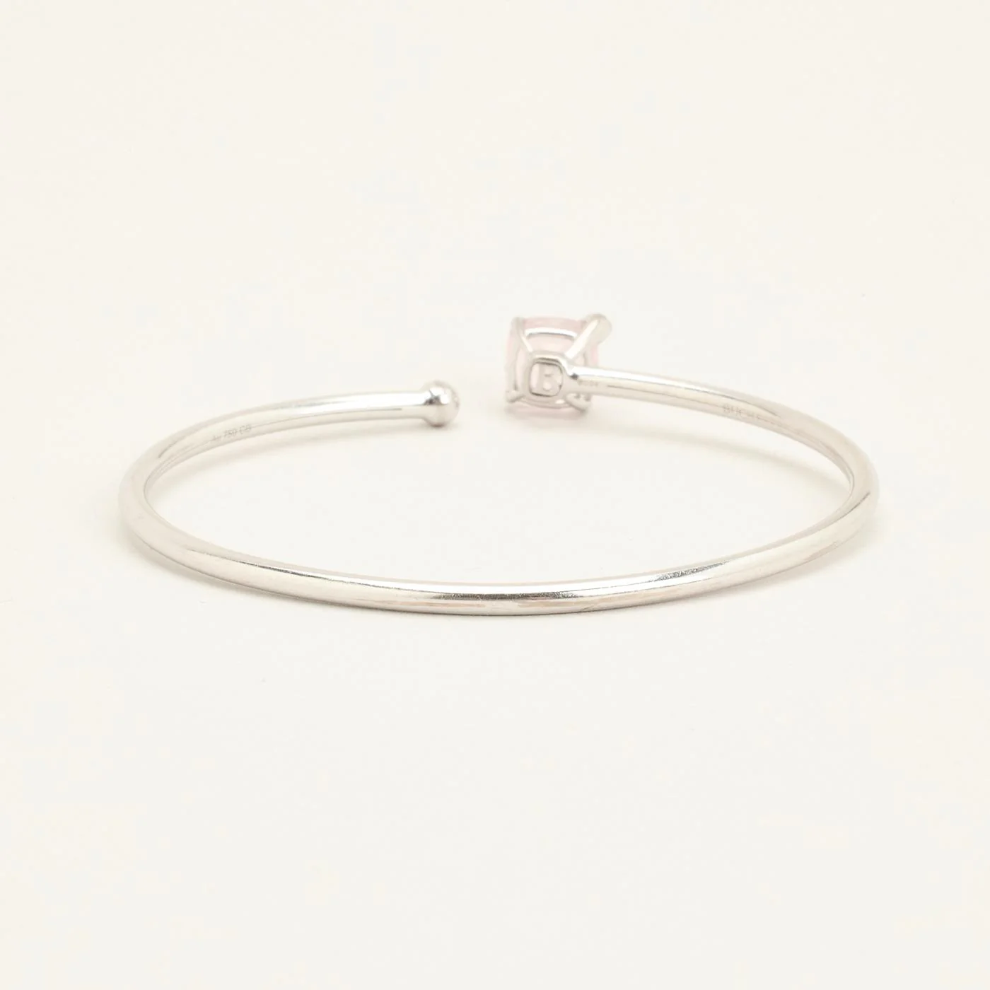 Öppen armring med diamant (0.14 ct) i 18K vitt guld med en kvarts, 5.6 cm, 5.9 g - Image 3