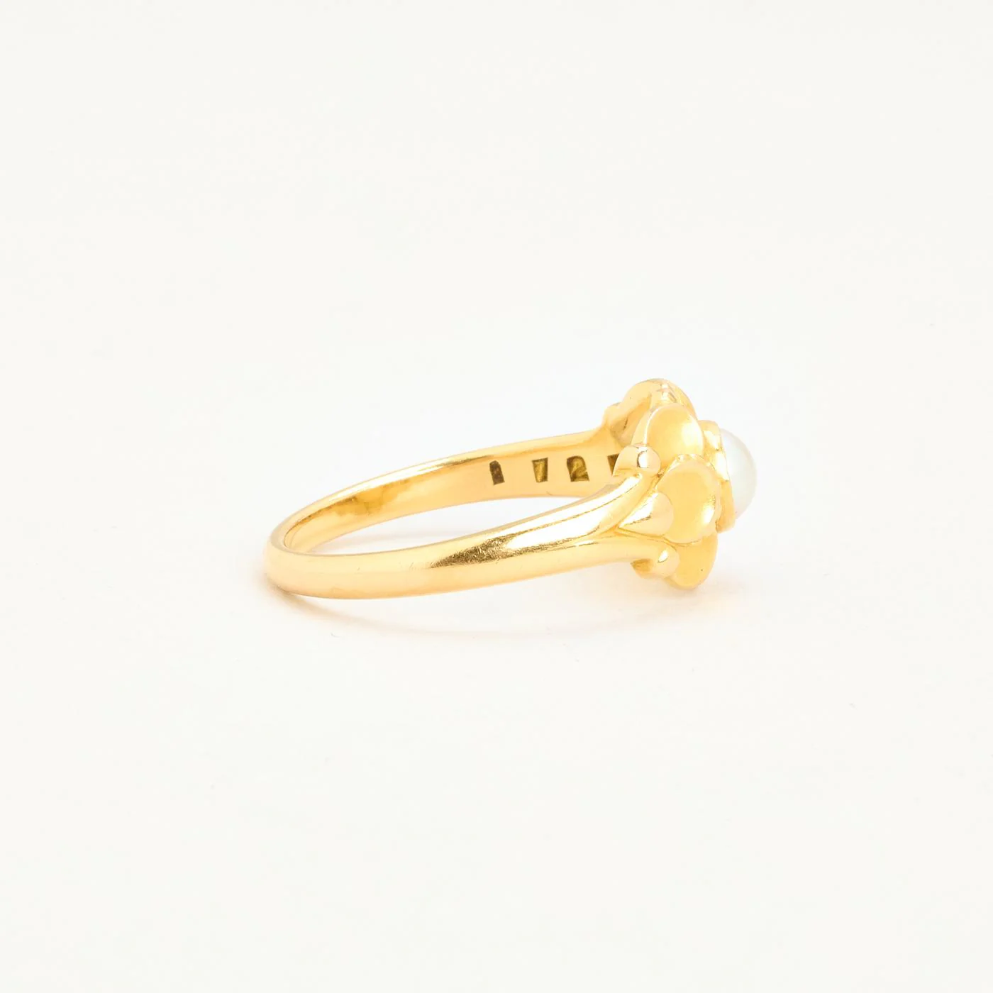 Pärlring i 18K guld med en pärla strl. 17.8 / strl. 56 - Image 3
