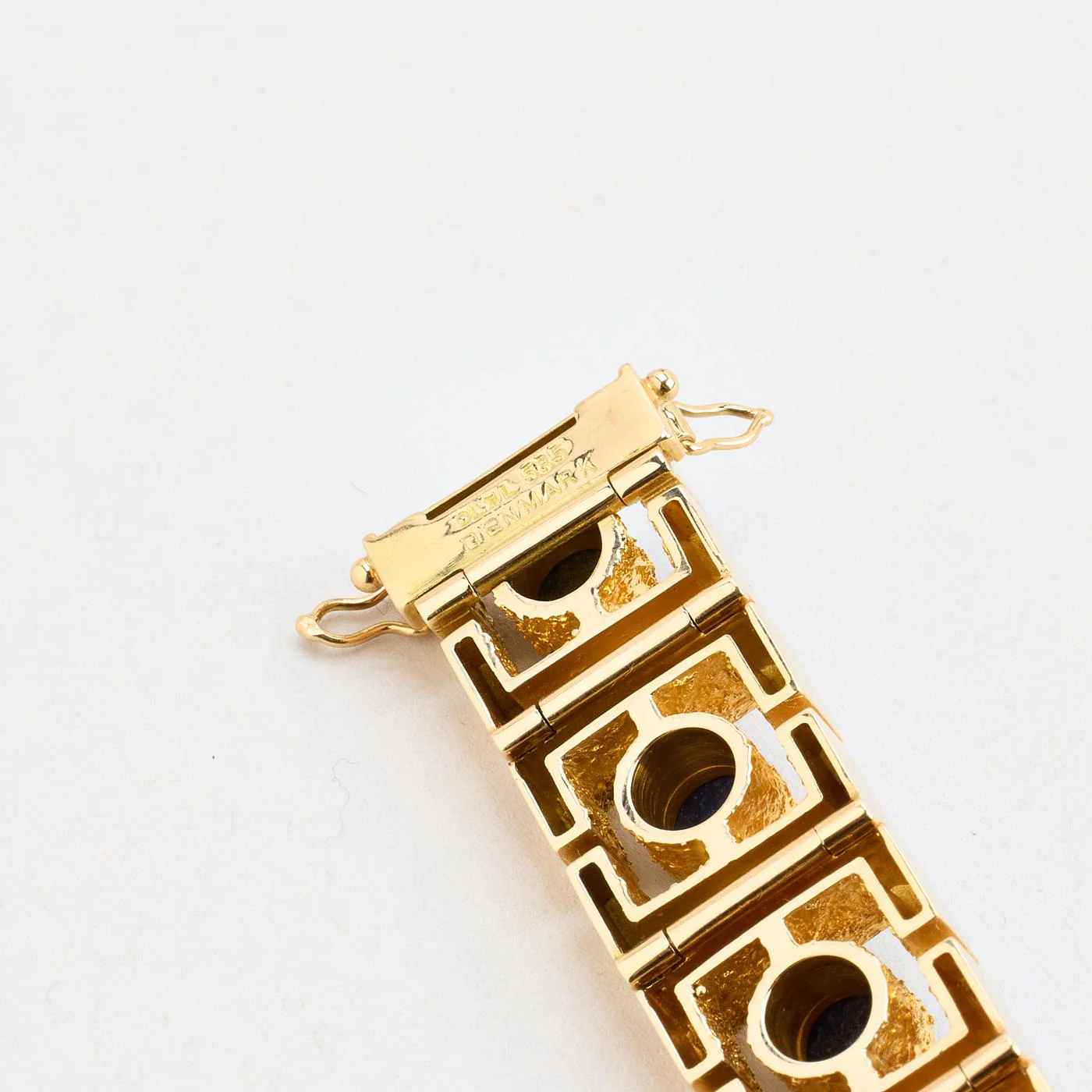 Ole Lynggaard Block Armband i 14K guld med en lapis lazuli, 17.5 cm, 70.8 g - Image 5