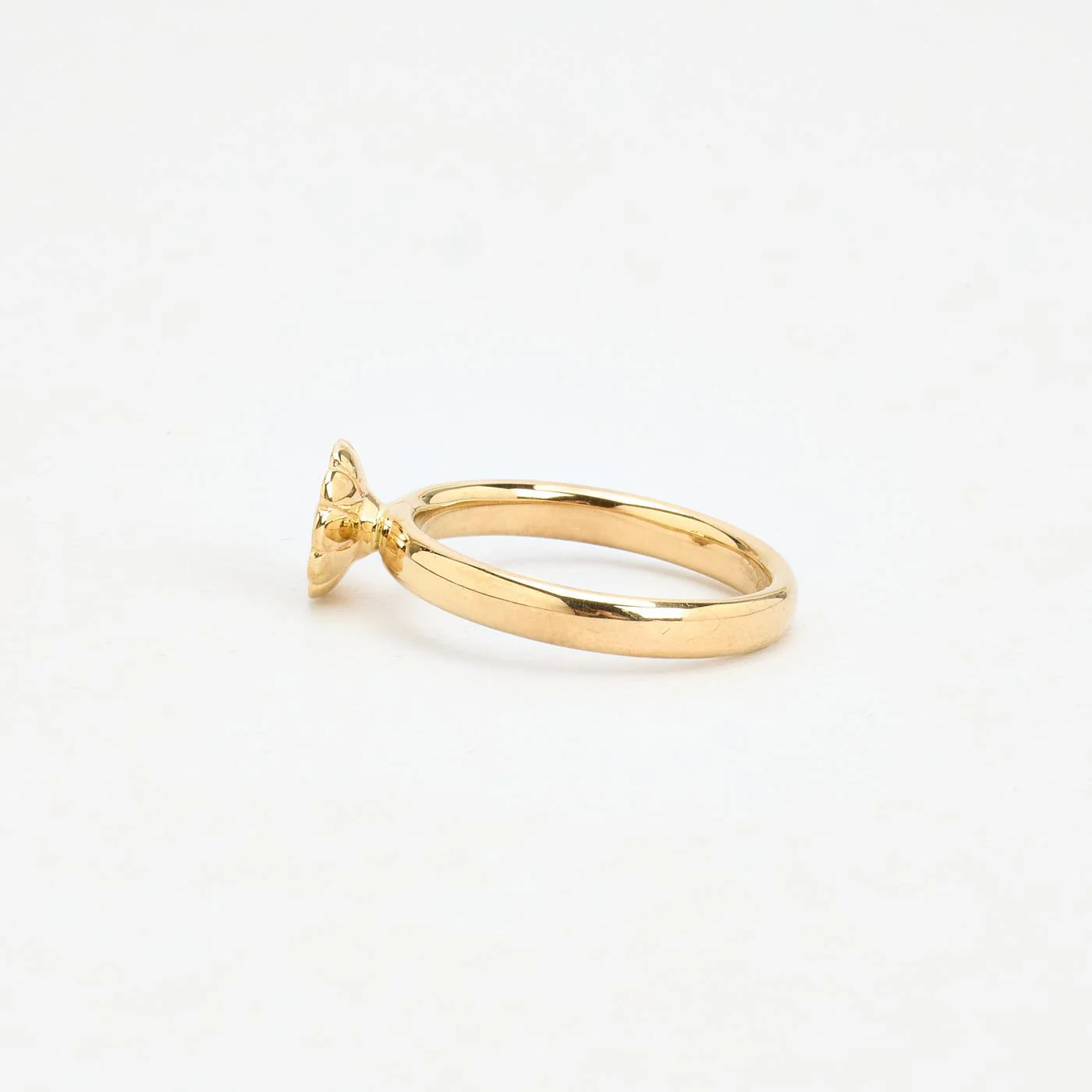 Blomsterring i 8K guld med en emalj strl. 17.5 / strl. 55 - Image 5