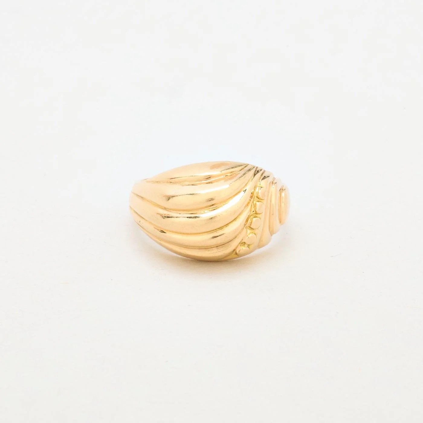 Mönstrad gypsyring i 14K guld strl. 17.2 / strl. 54