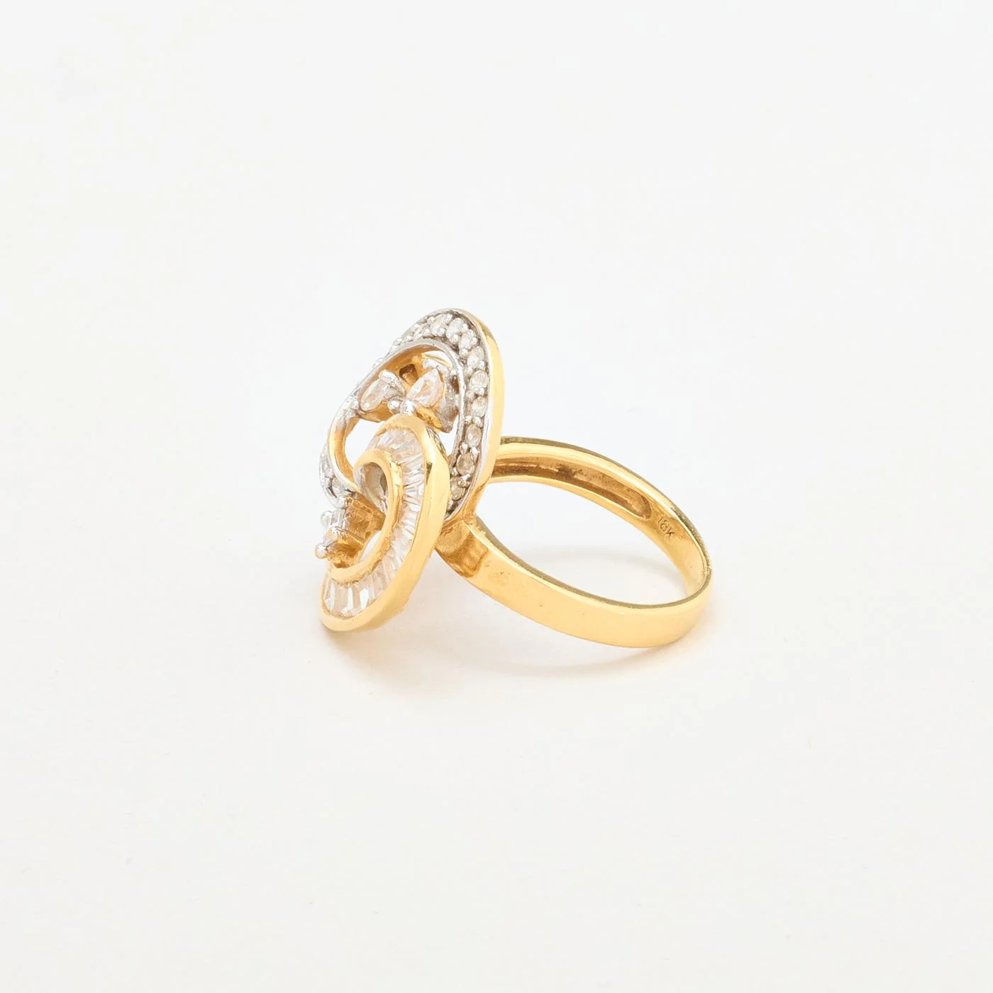 Spiral Crossoverring i 18K guld med en zirkonia strl. 16.9 / strl. 53 - Image 5