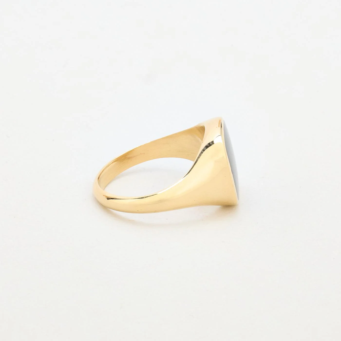 Klackring i 14K guld med en onyx strl. 19.1 / strl. 60 - Image 3