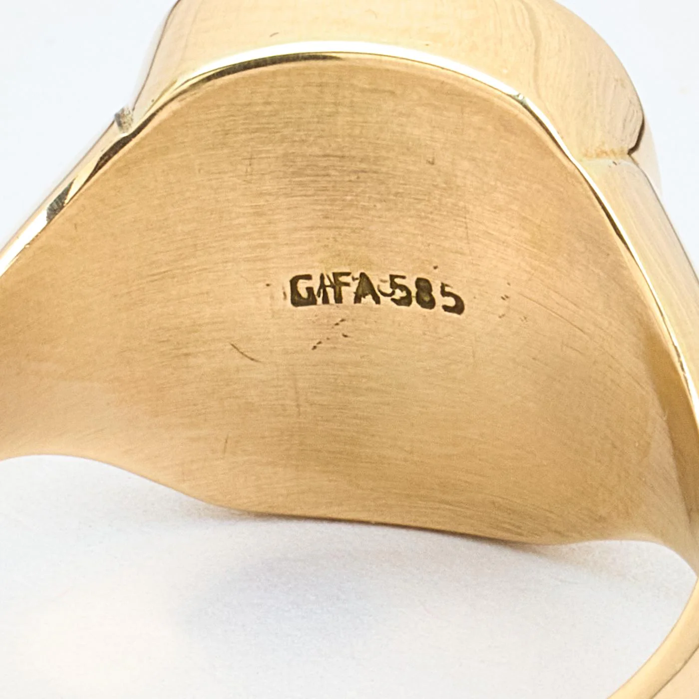 Klackring i 14K guld med en onyx, 60 cm, - Image 6