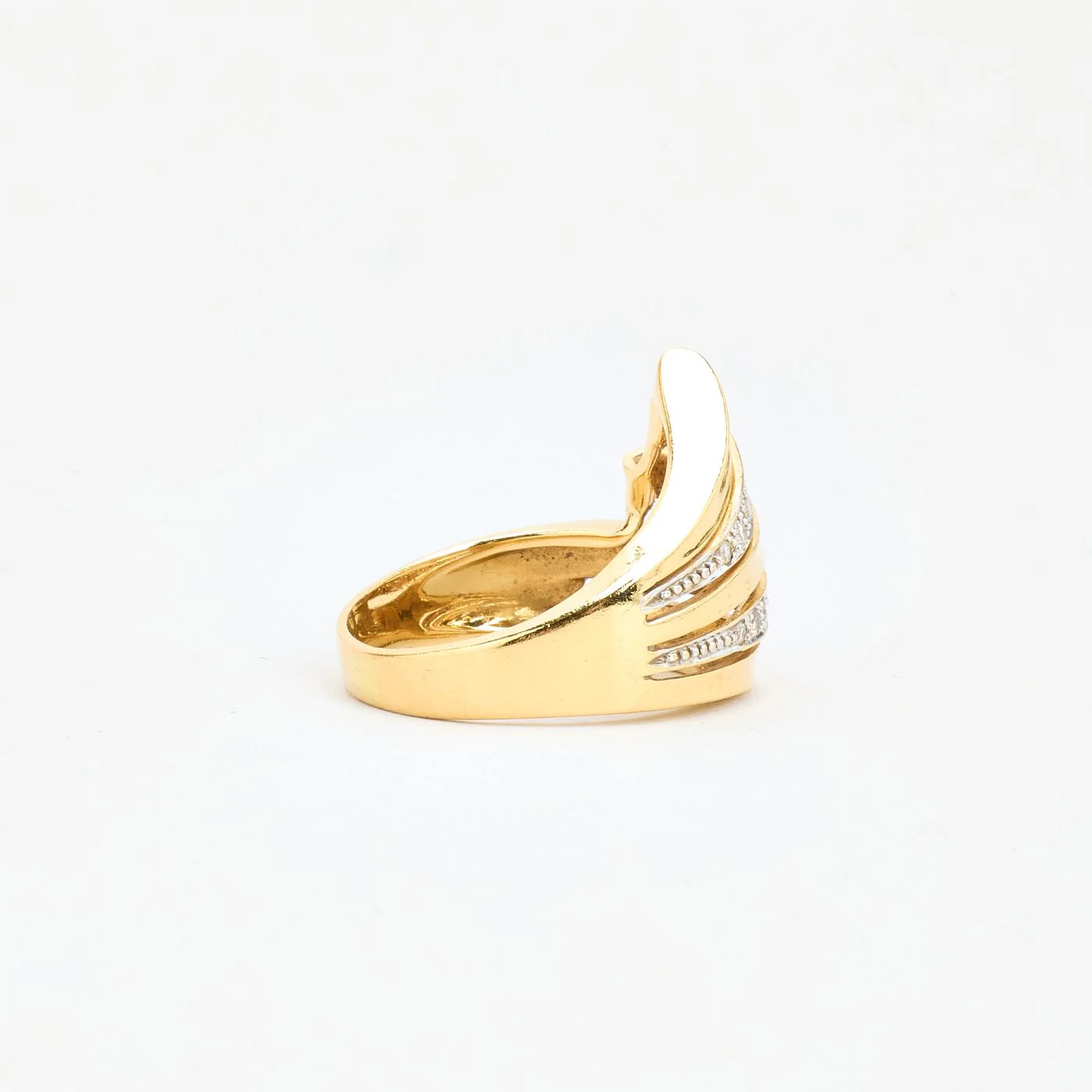 Crossoverring med diamant (0.17 ct) i 18K guld strl. 17.5 / strl. 55 - Image 3