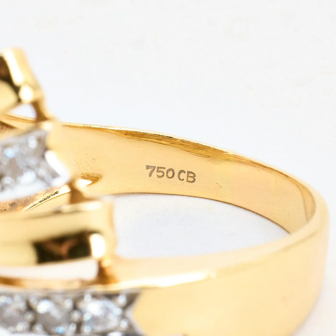 Crossoverring med diamant (0.17 ct) i 18K guld strl. 17.5 / strl. 55 - Image 6