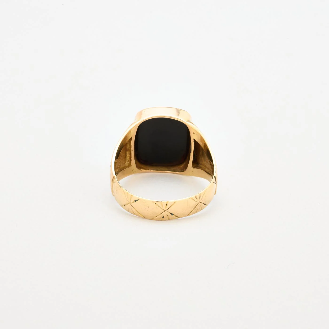 Mönstrad klackring i 14K guld med en onyx strl. 19.7 / strl. 62 - Image 4