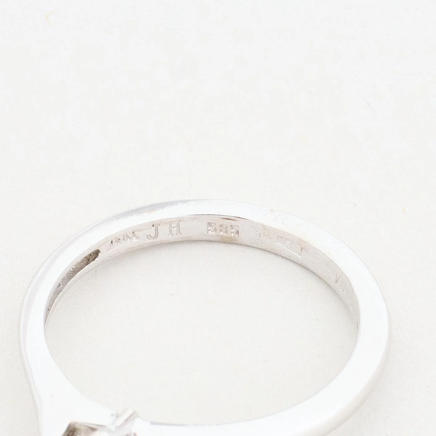 Solitärring med diamant (0.27 ct) i 14K vitt guld strl. 17.2 / strl. 54 - Image 6